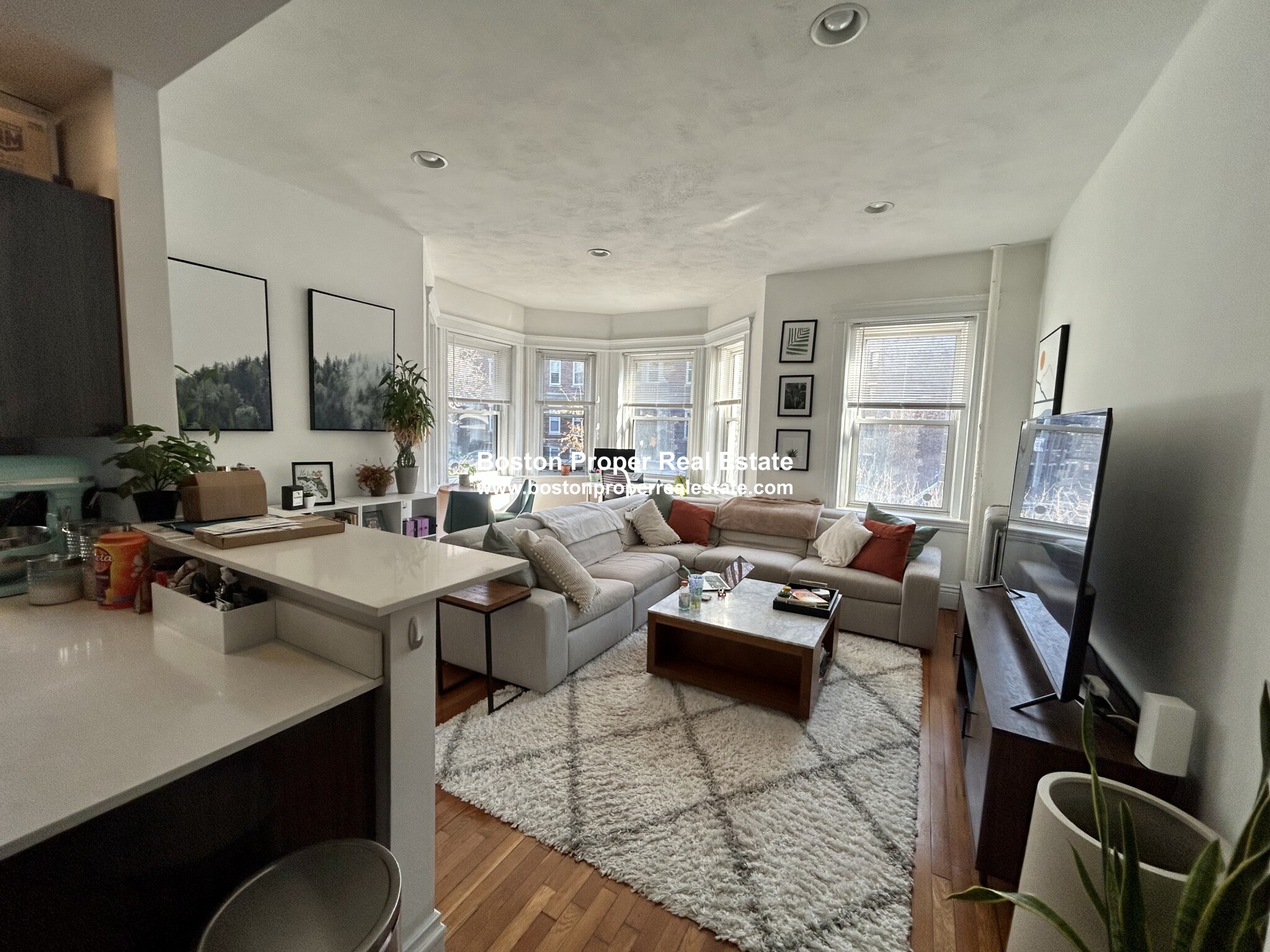 111 Queensberry St, Fenway