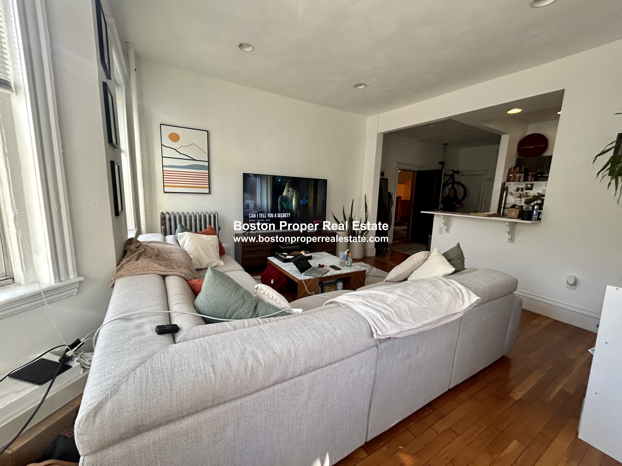 111 Queensberry St, Fenway