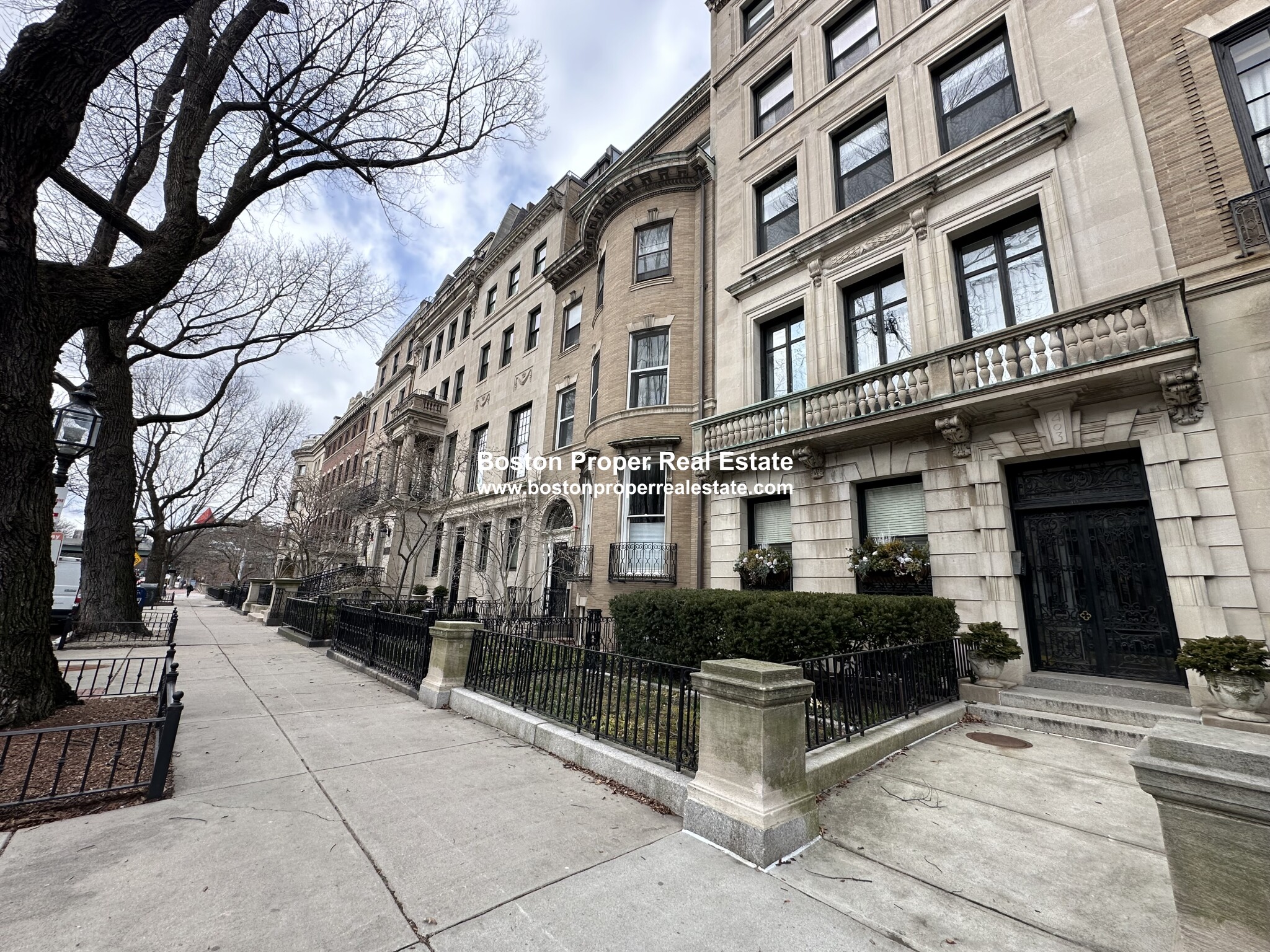 403 Commonwealth Ave, Back Bay