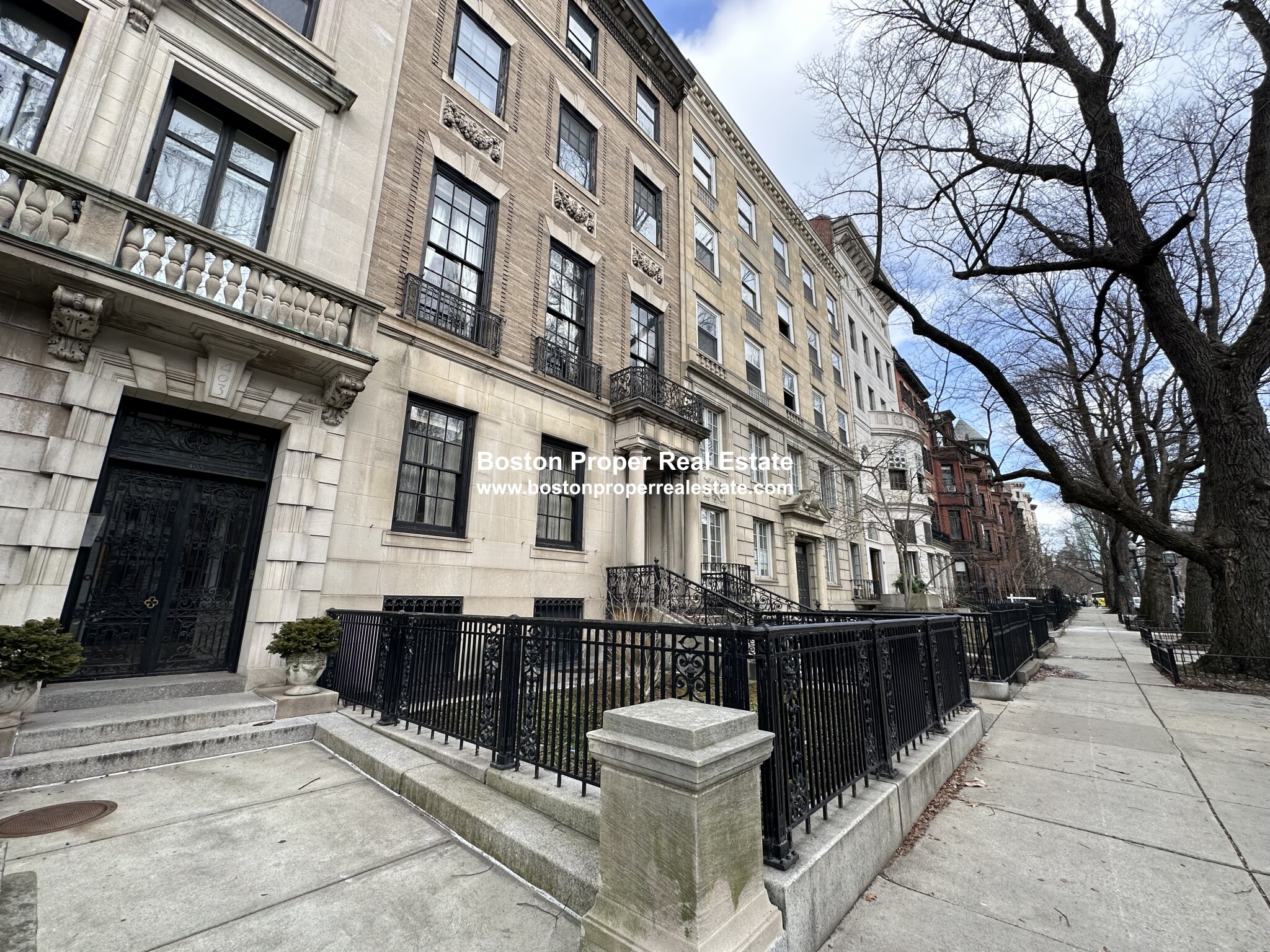 403 Commonwealth Ave, Back Bay