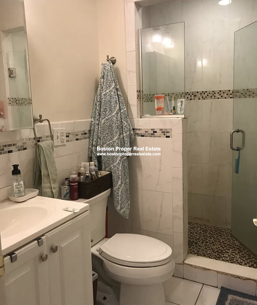 403 Commonwealth Ave, Back Bay