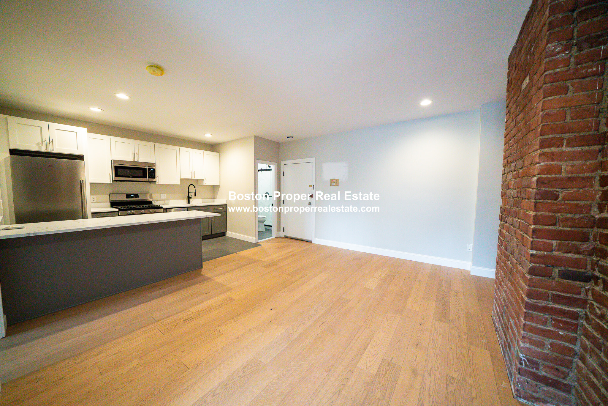 158 Saint Botolph St, Back Bay