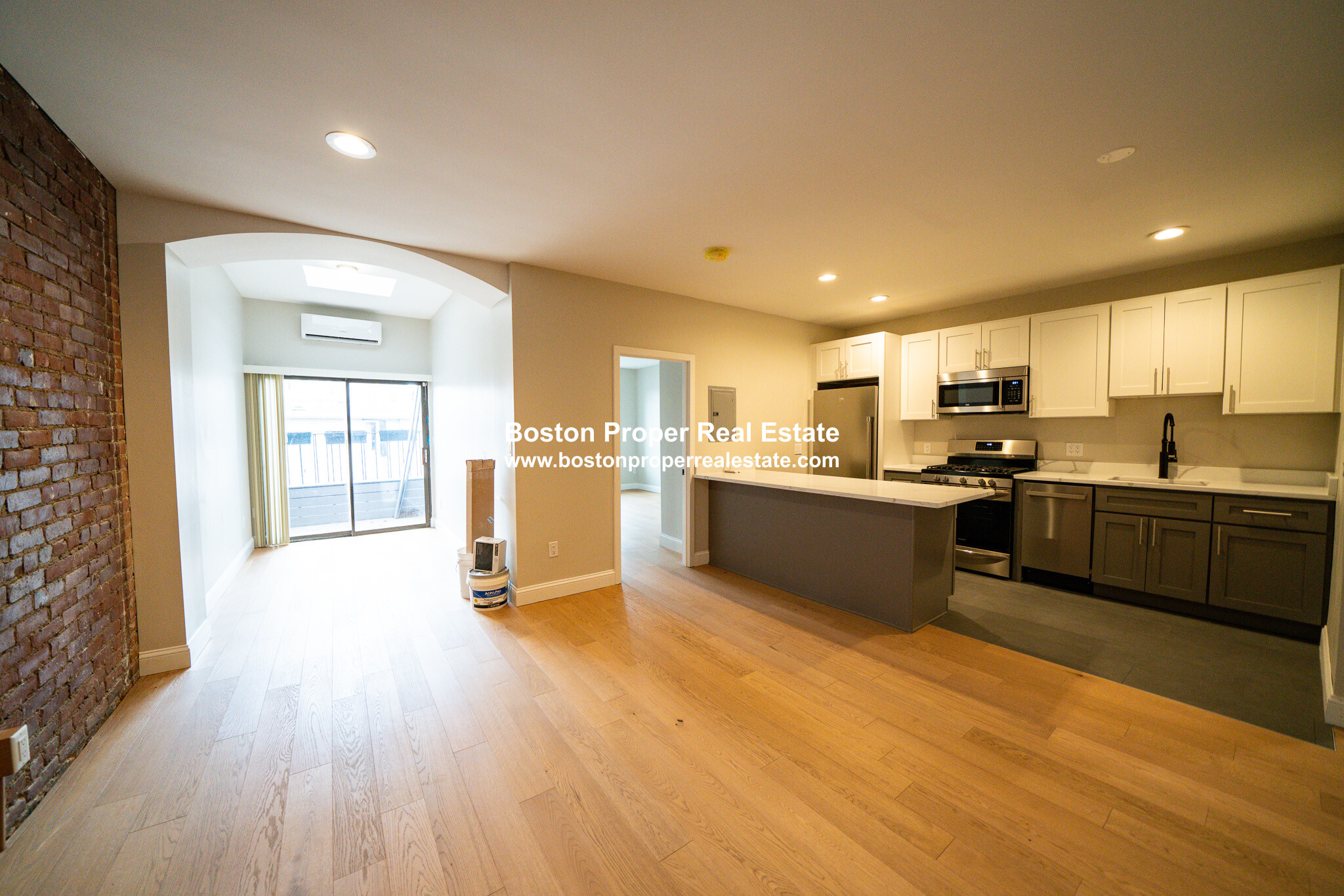 158 Saint Botolph St, Back Bay