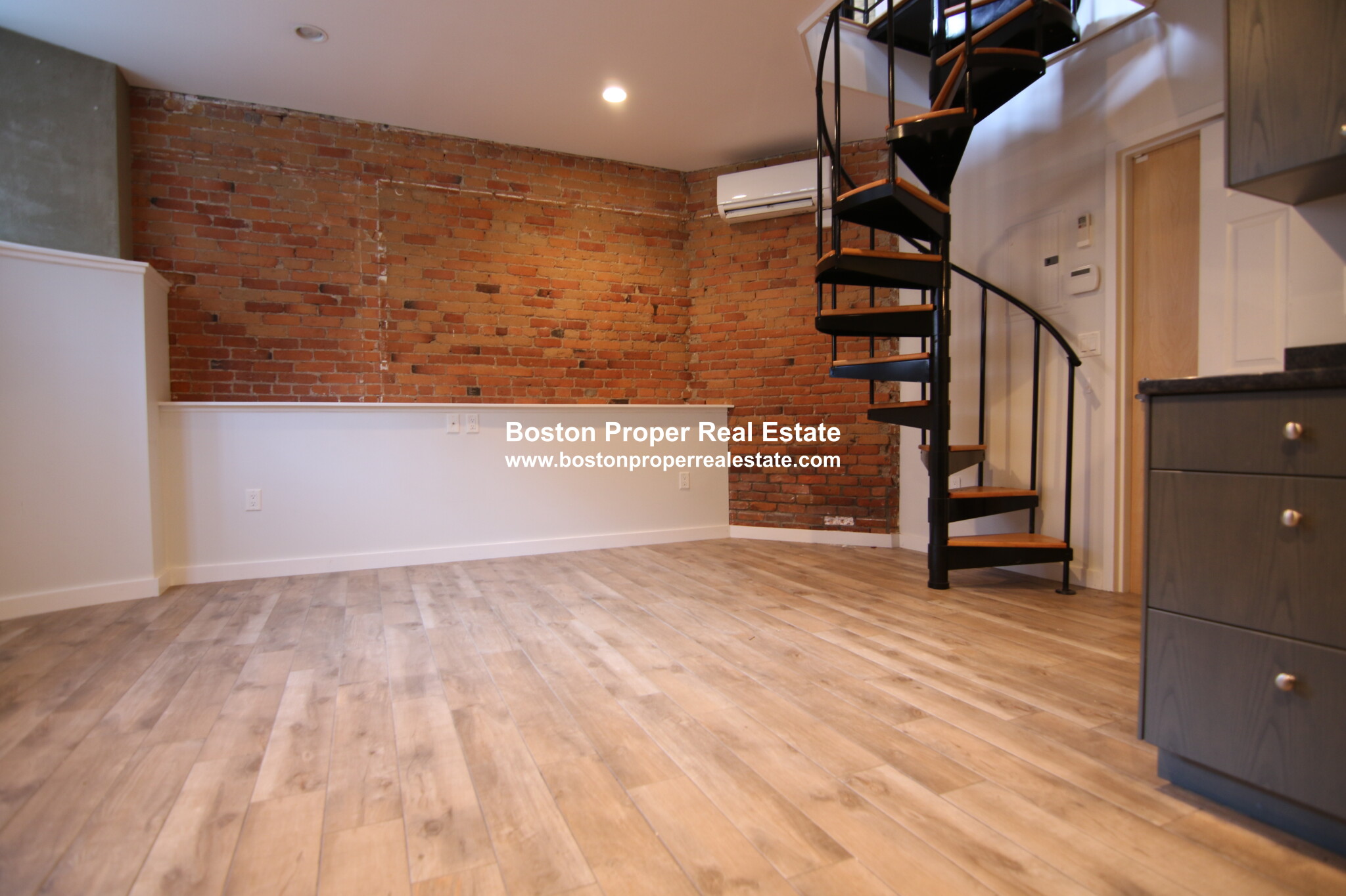 162 Saint Botolph St, Back Bay