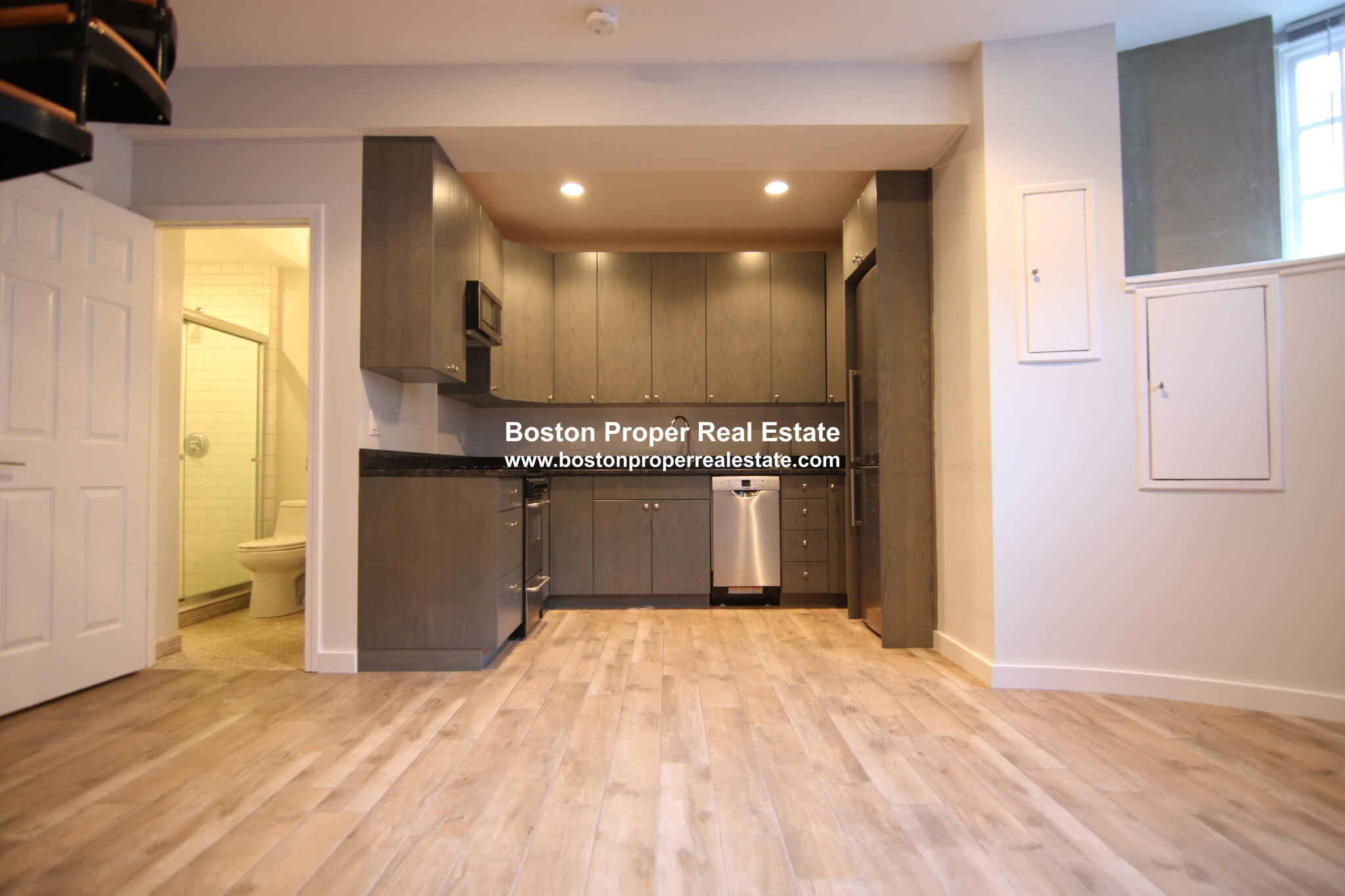 162 Saint Botolph St, Back Bay