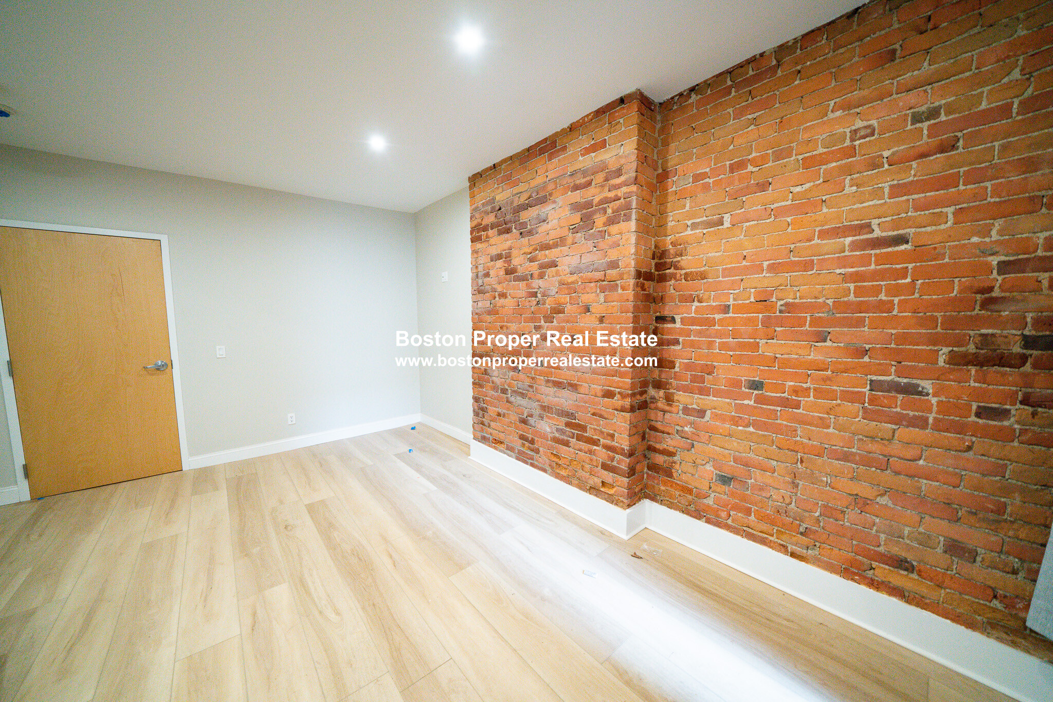 162 Saint Botolph St, Back Bay