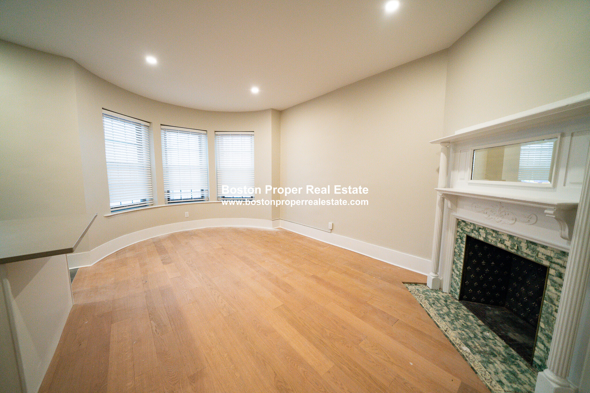 162 Saint Botolph St, Back Bay