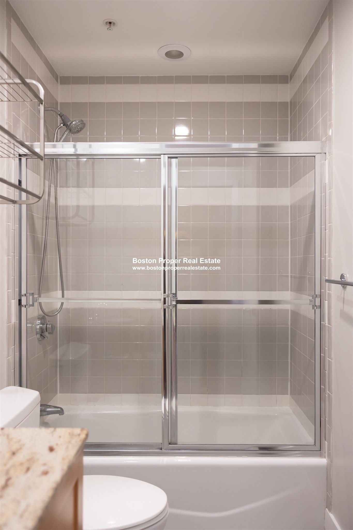 520 Harrison Ave, South End