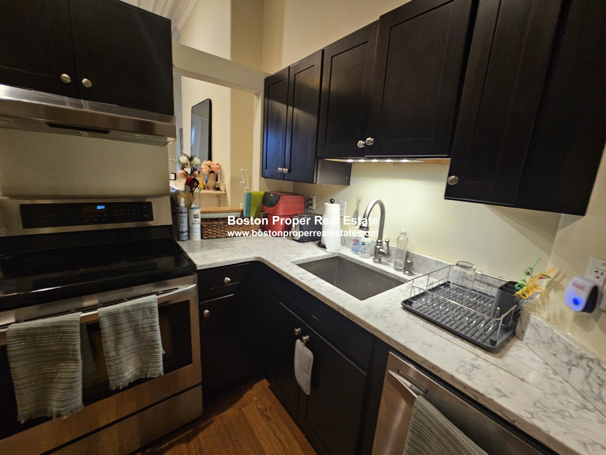 415 Massachusetts Ave, Roxbury