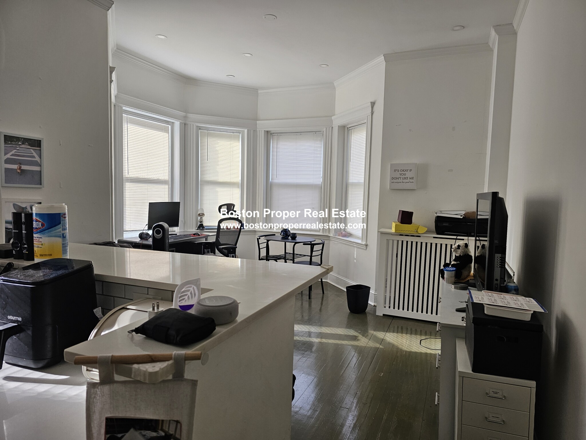 98 Queensberry St, Fenway