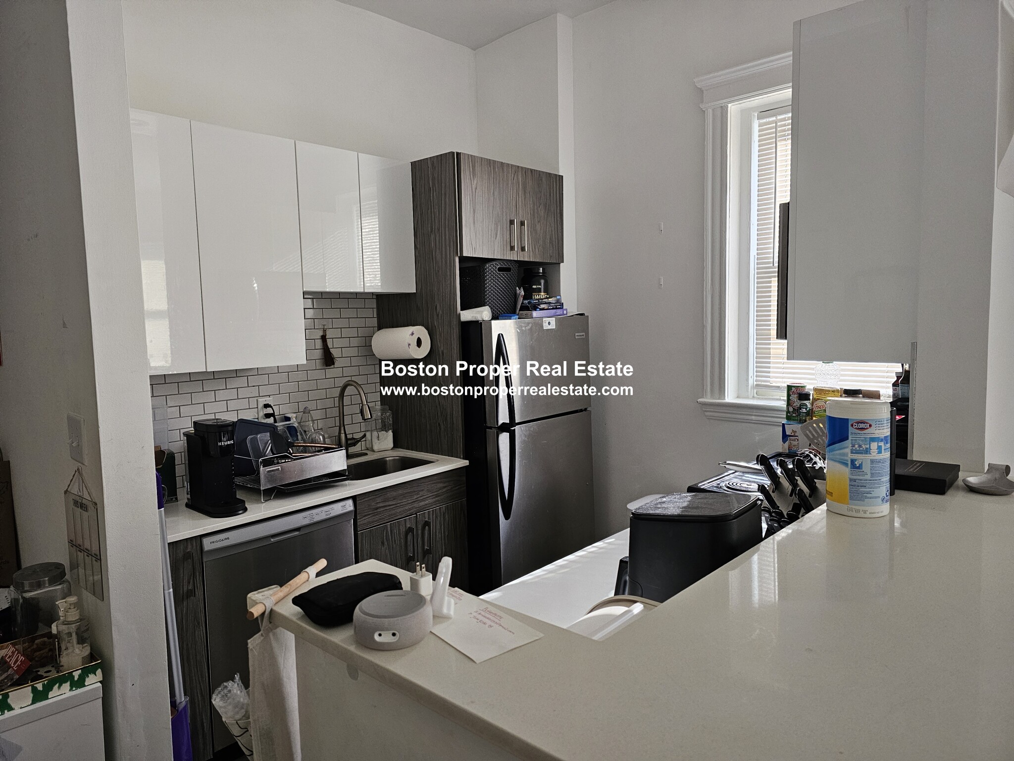 98 Queensberry St, Fenway