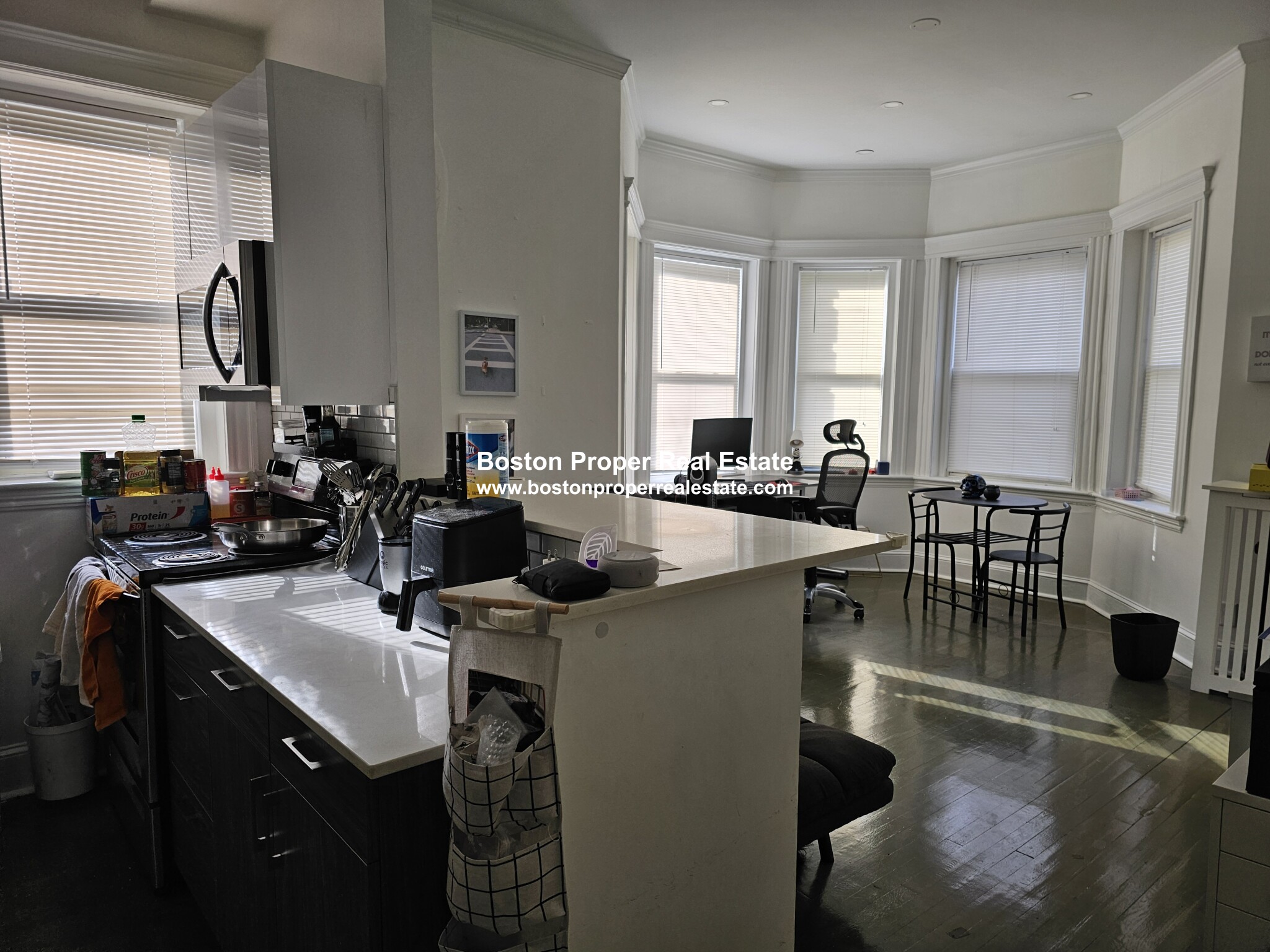 98 Queensberry St, Fenway