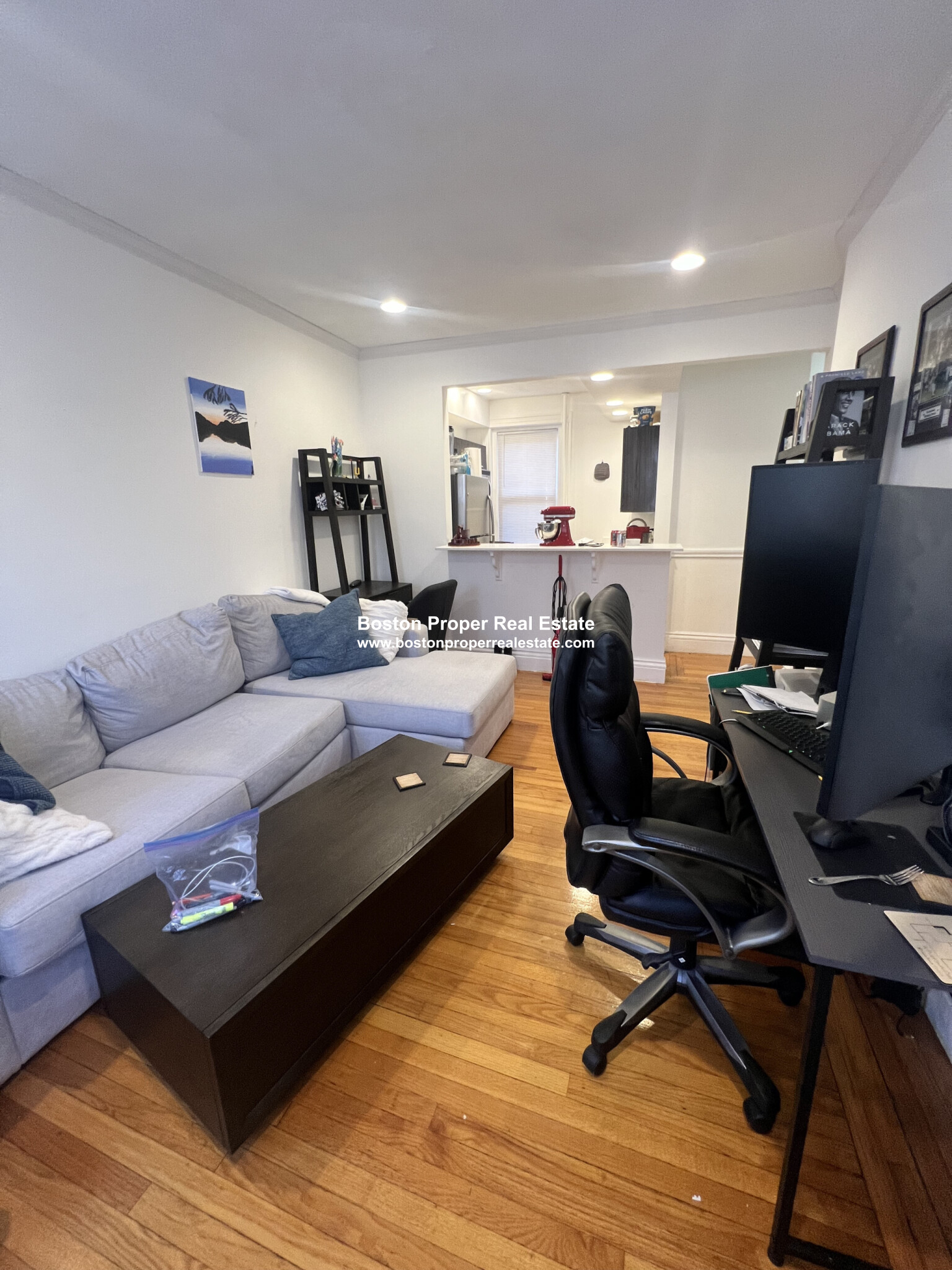 19 Queensberry St, Fenway