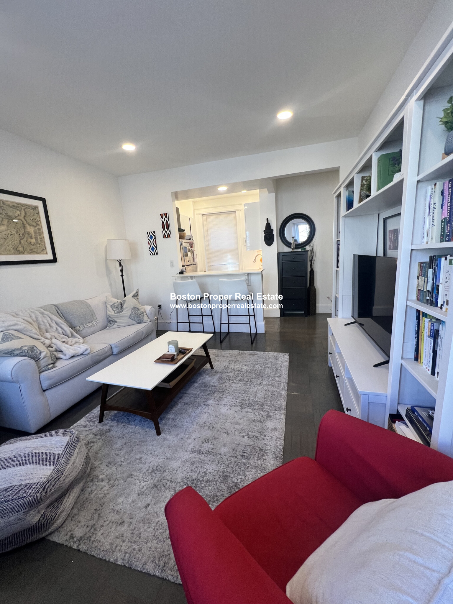 28 Queensberry St, Fenway