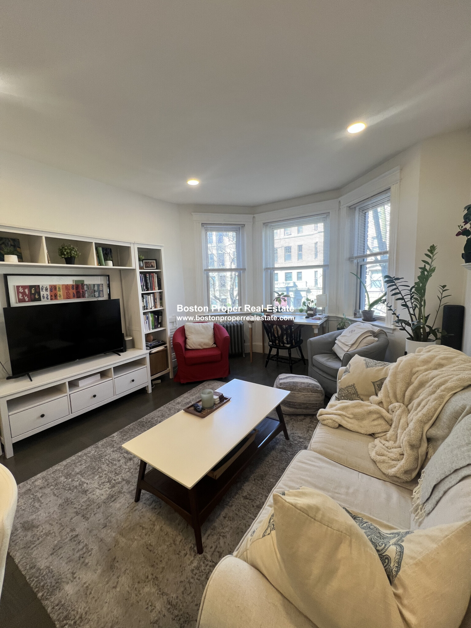 28 Queensberry St, Fenway