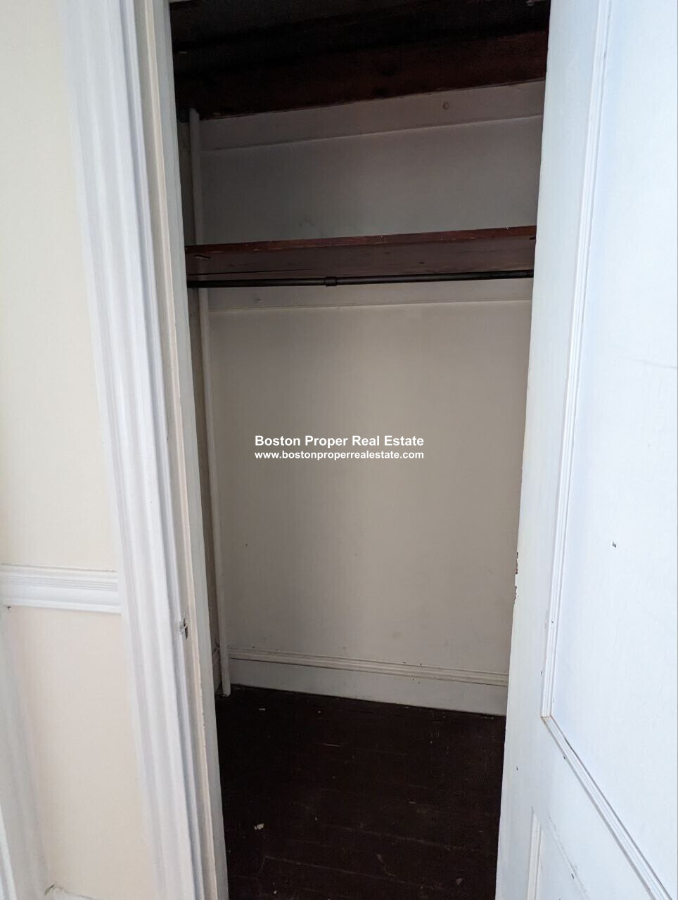 364 Riverway, Mission Hill