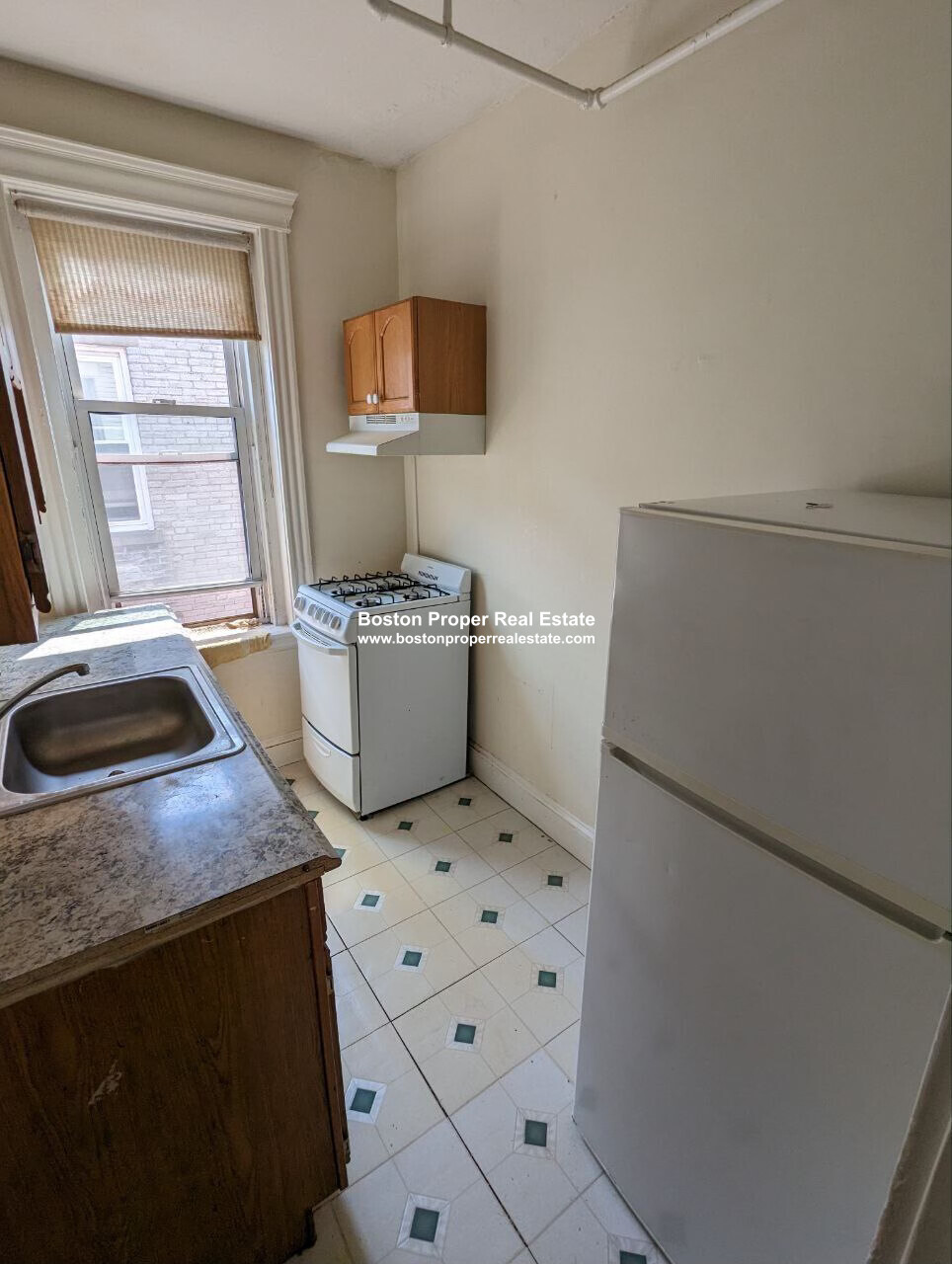 364 Riverway, Mission Hill