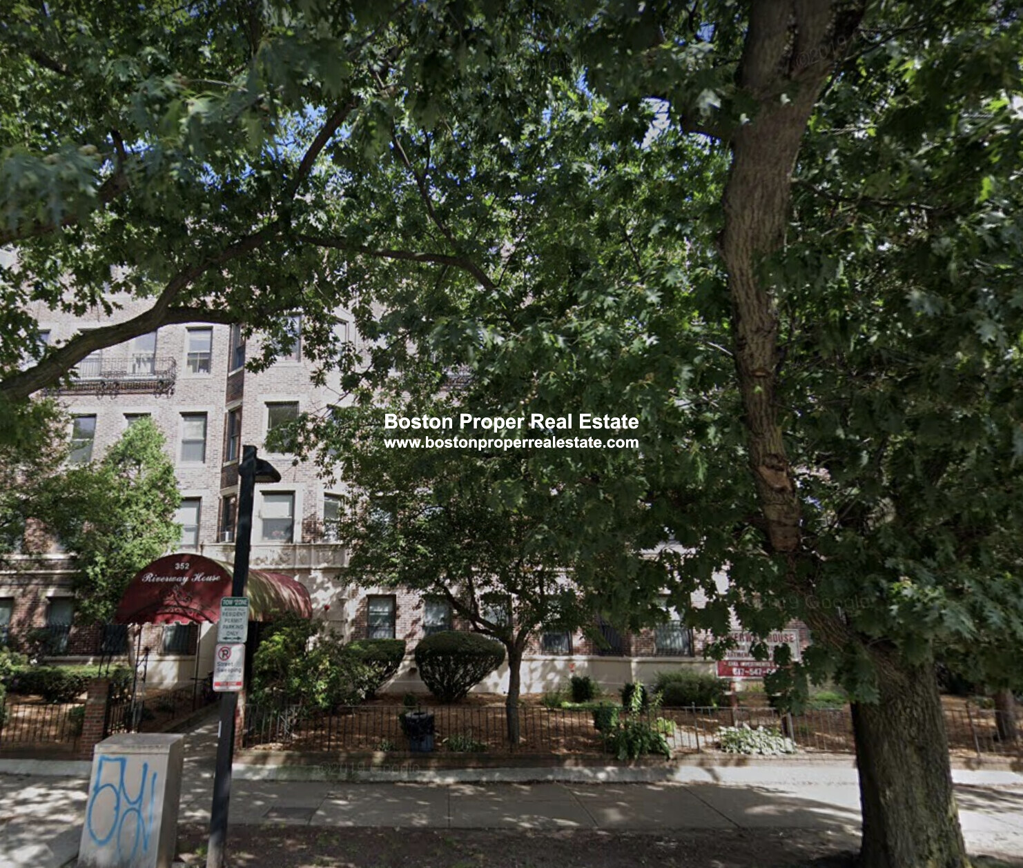 364 Riverway, Mission Hill