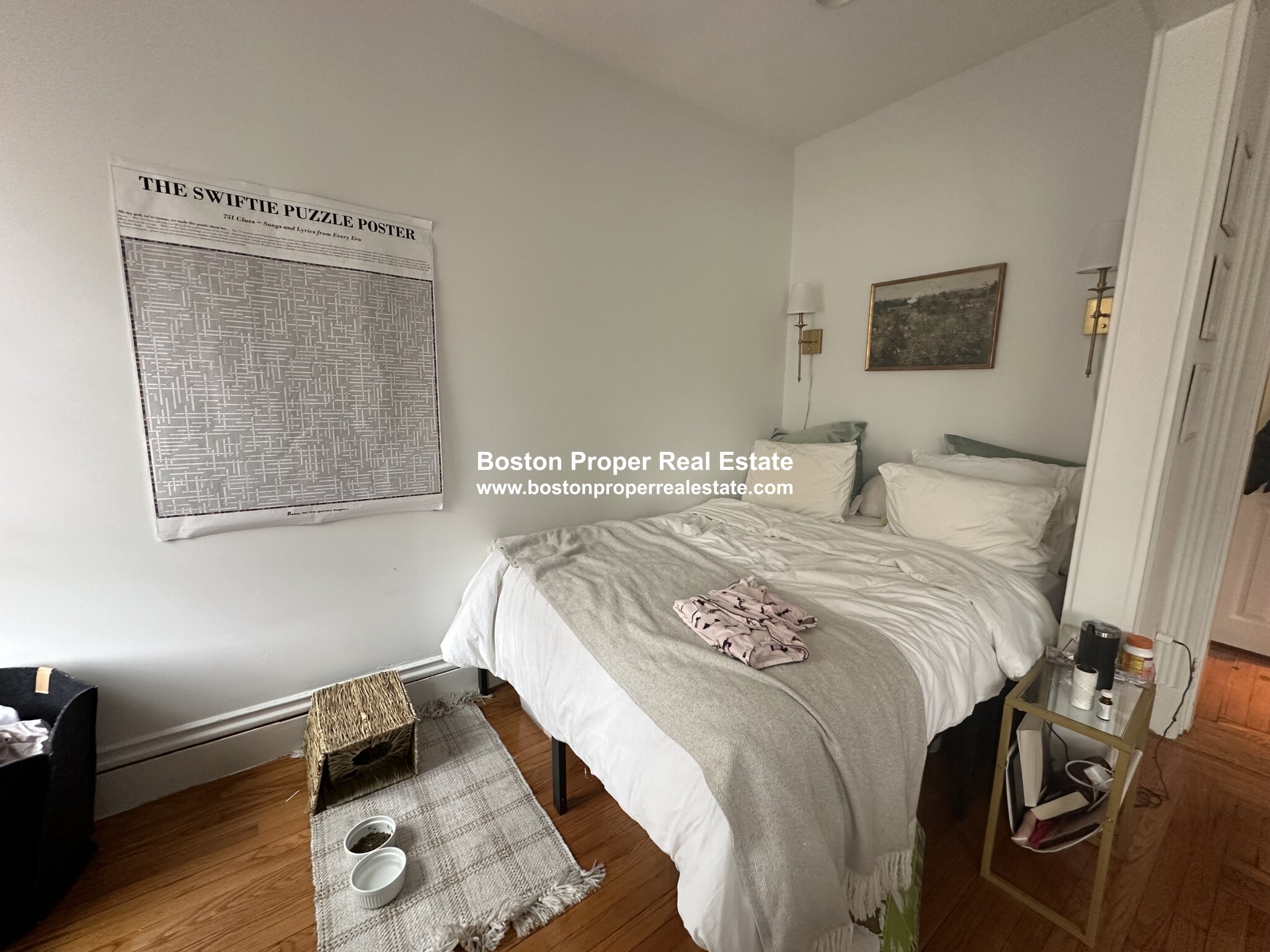 16 Queensberry St, Fenway