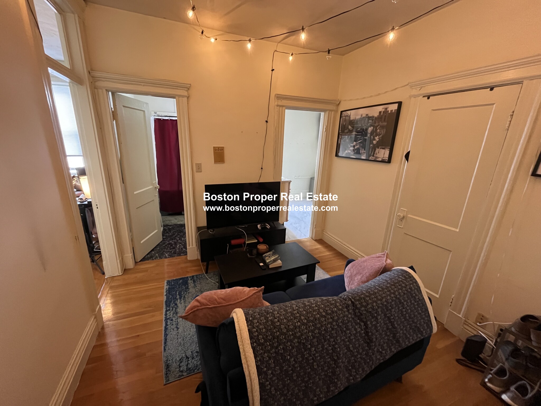 106 Queensberry St, Fenway