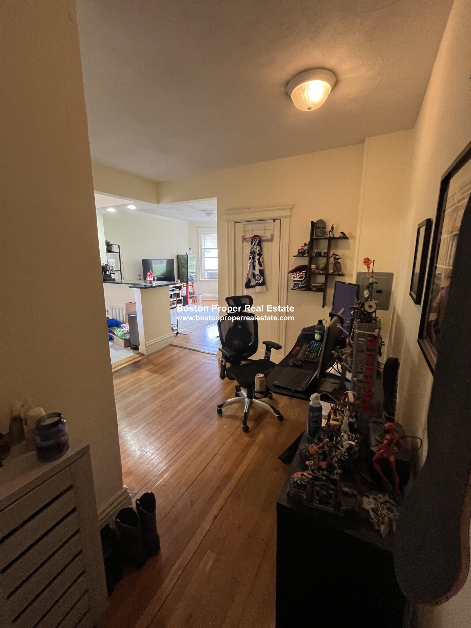 111 Queensberry St, Fenway