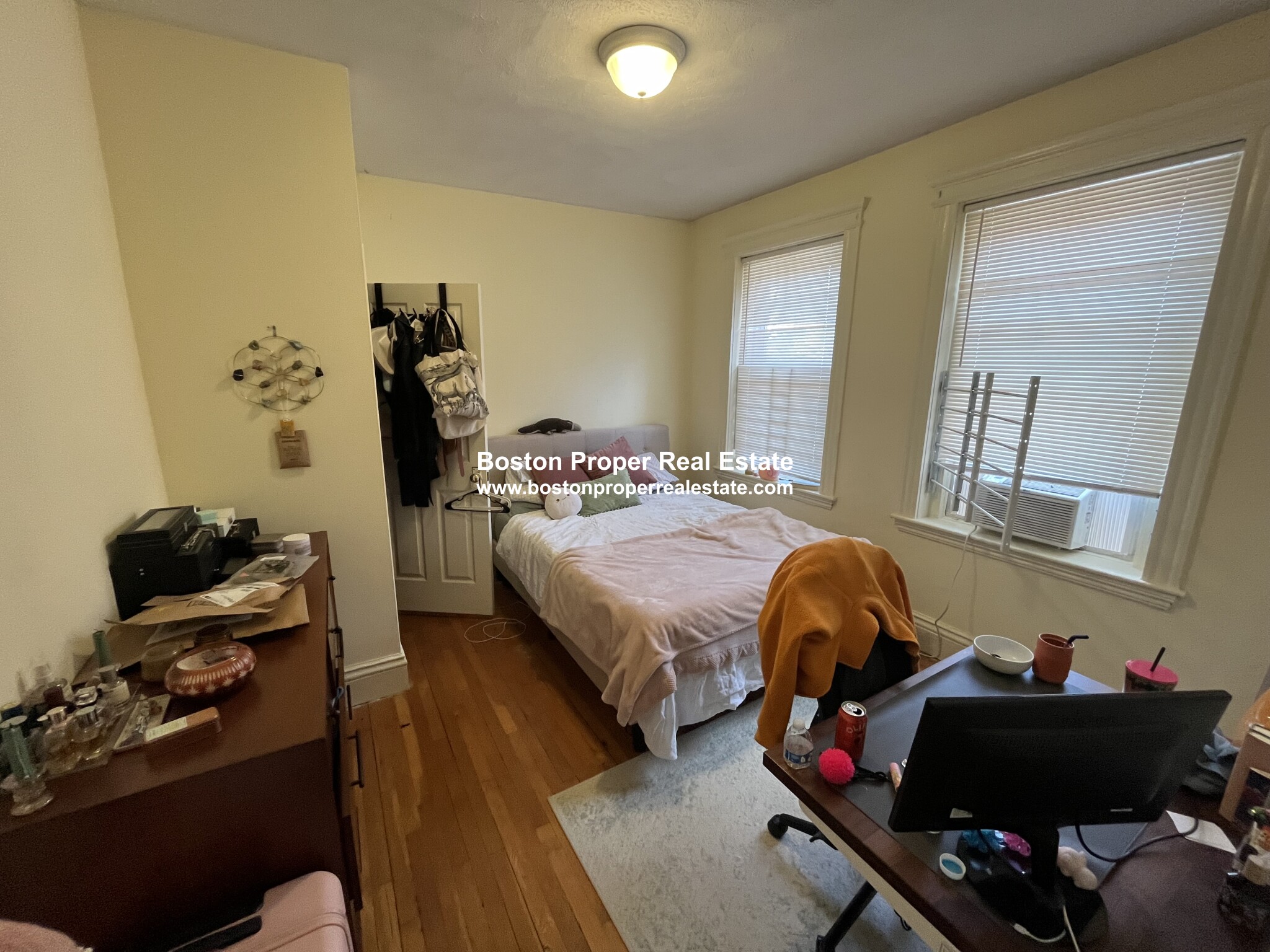 111 Queensberry St, Fenway