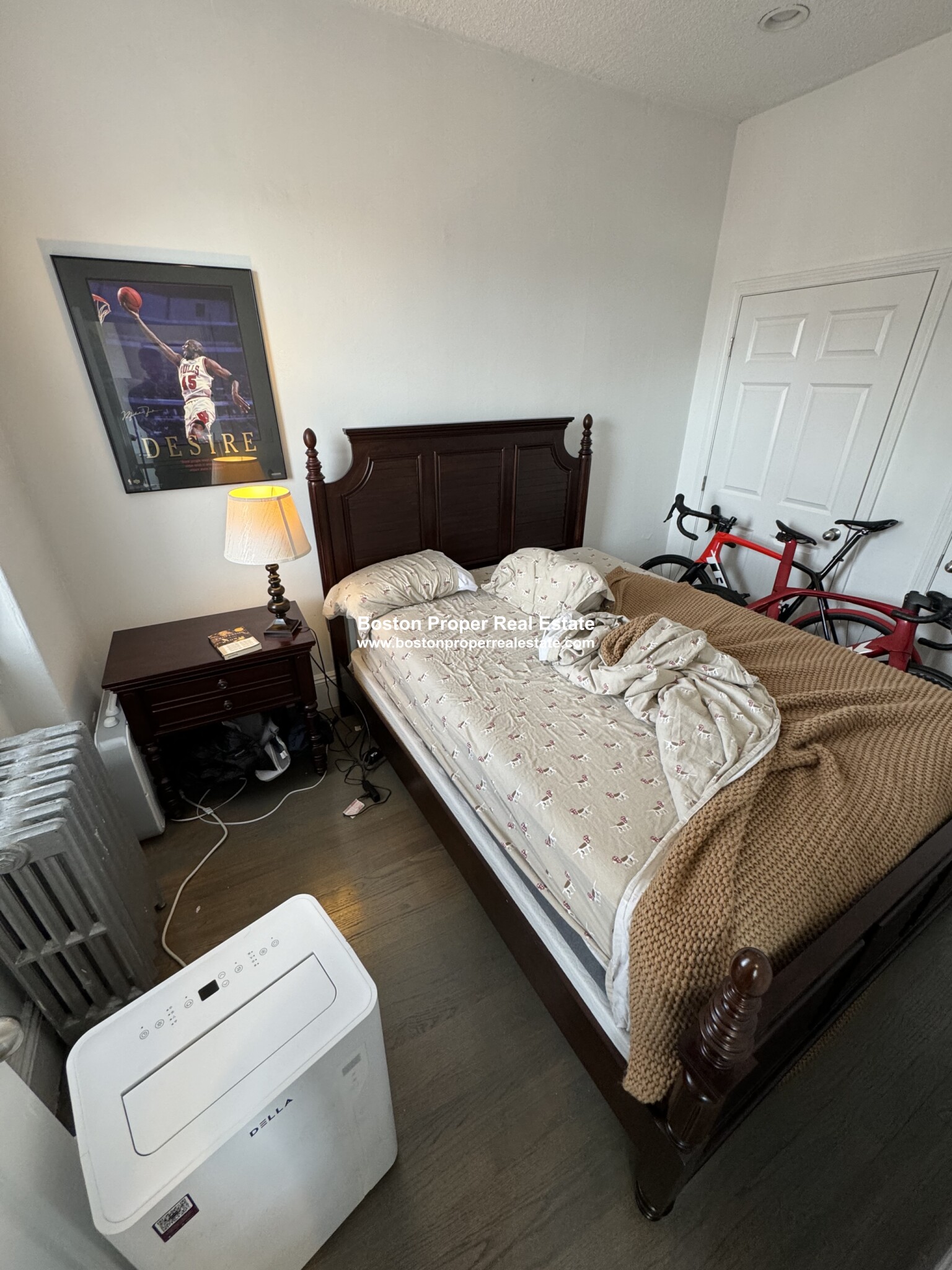 270 Newbury St, Back Bay