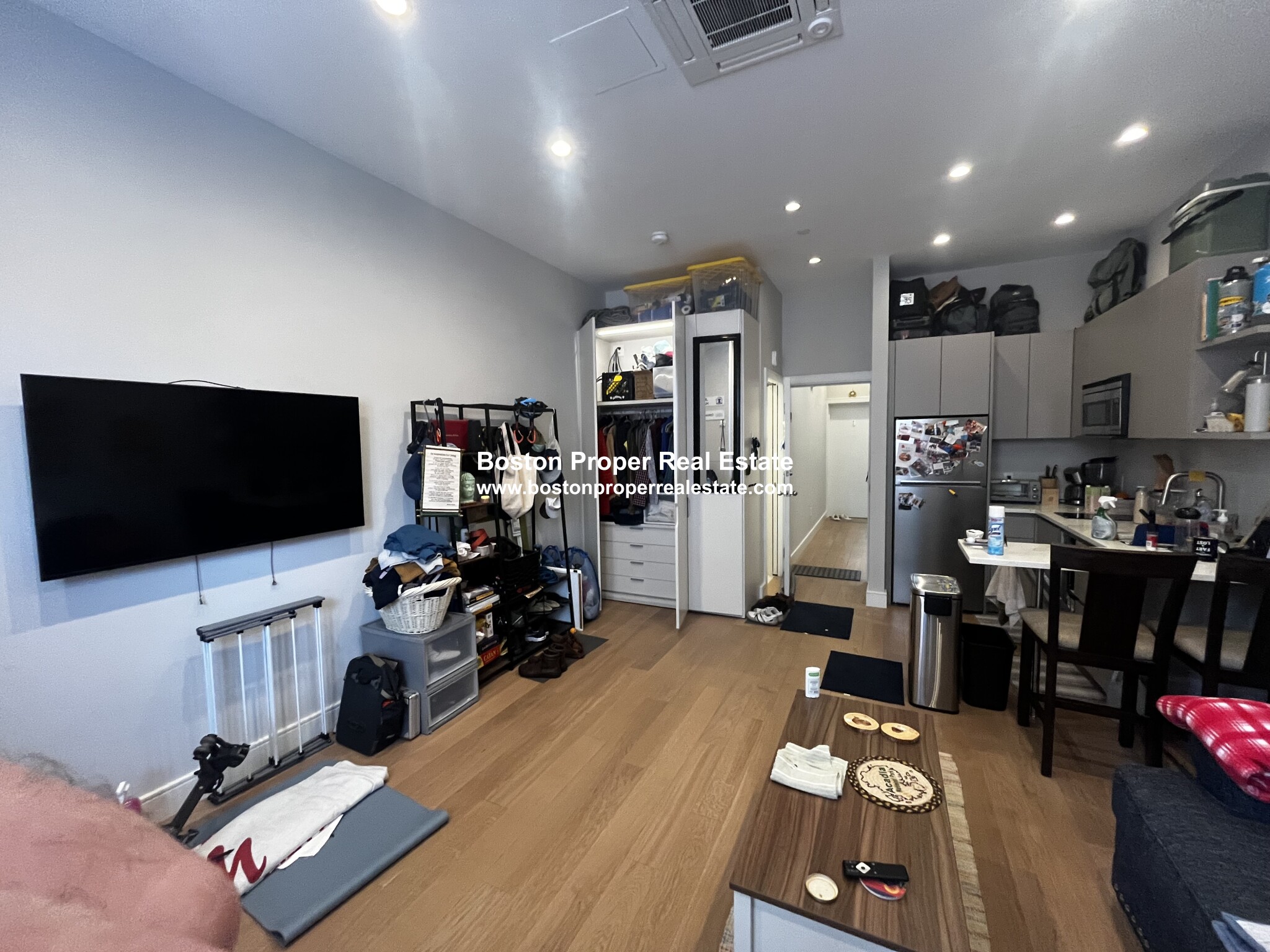 267 Newbury St, Back Bay