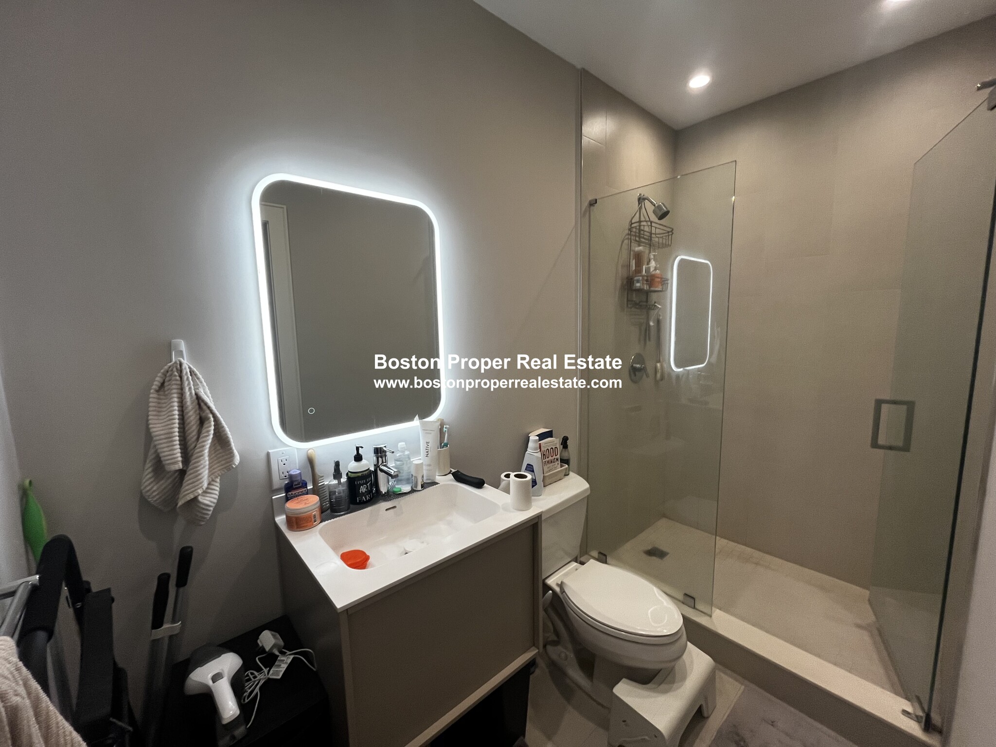 267 Newbury St, Back Bay