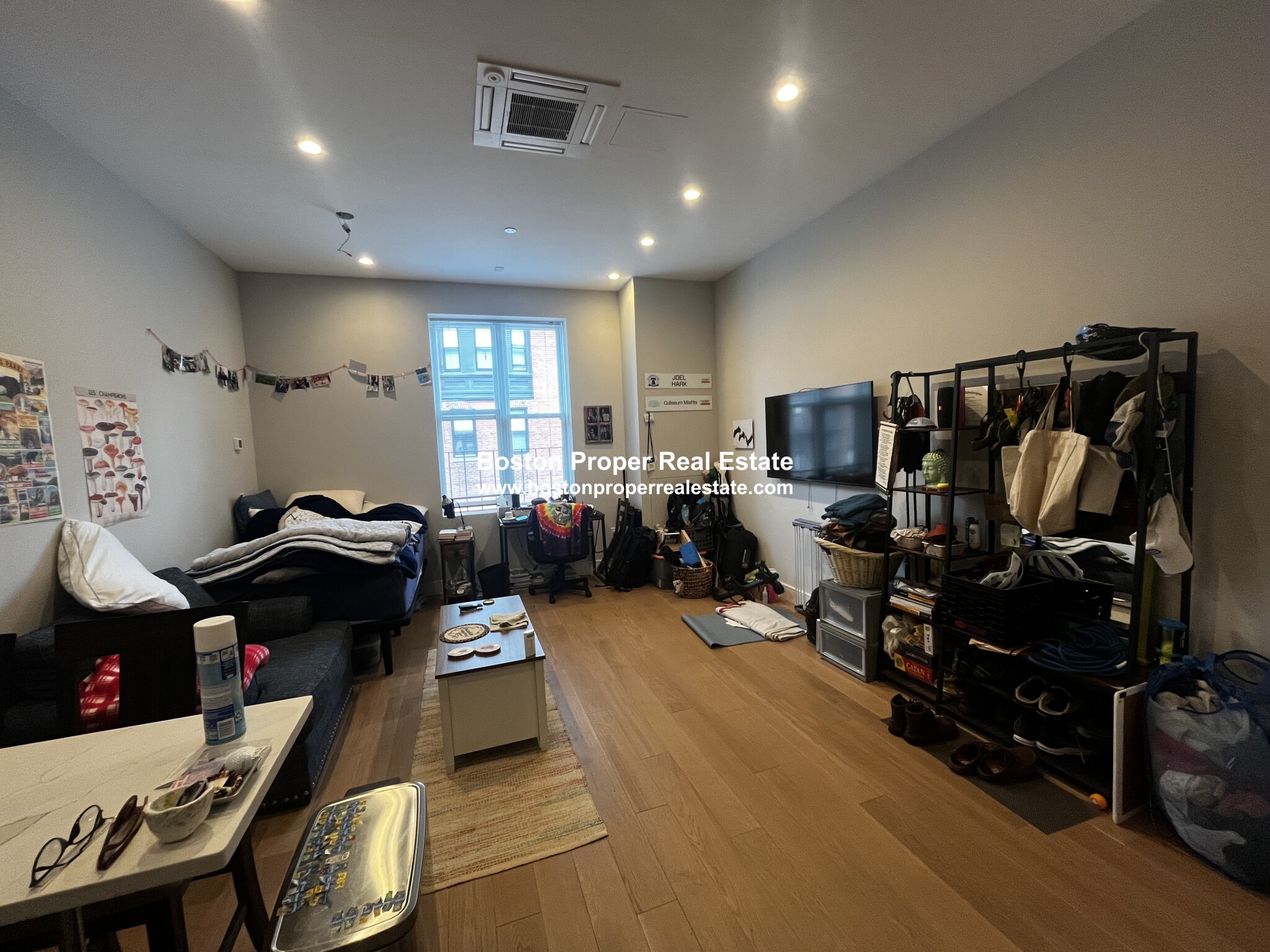 267 Newbury St, Back Bay