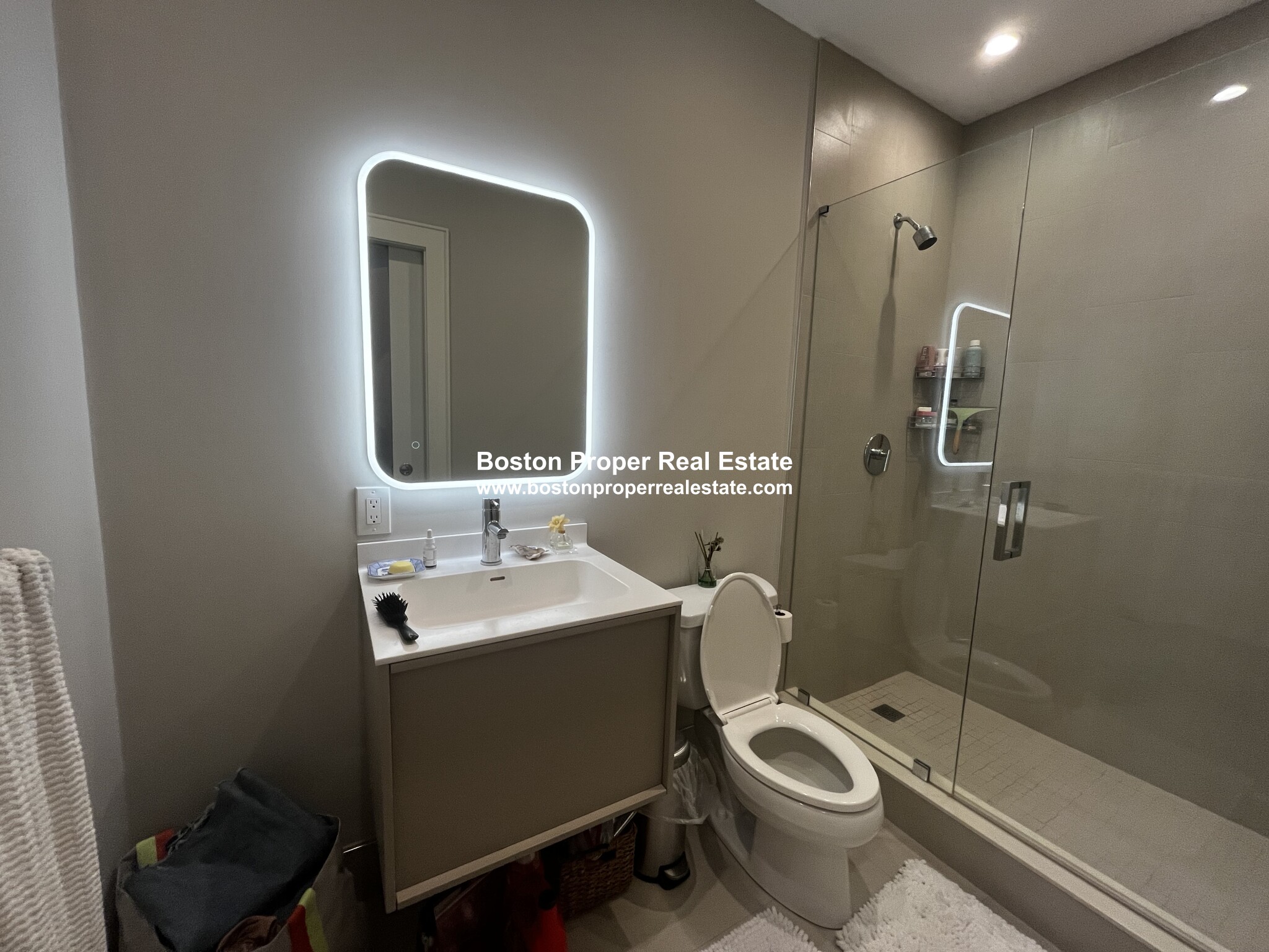 267 Newbury St, Back Bay