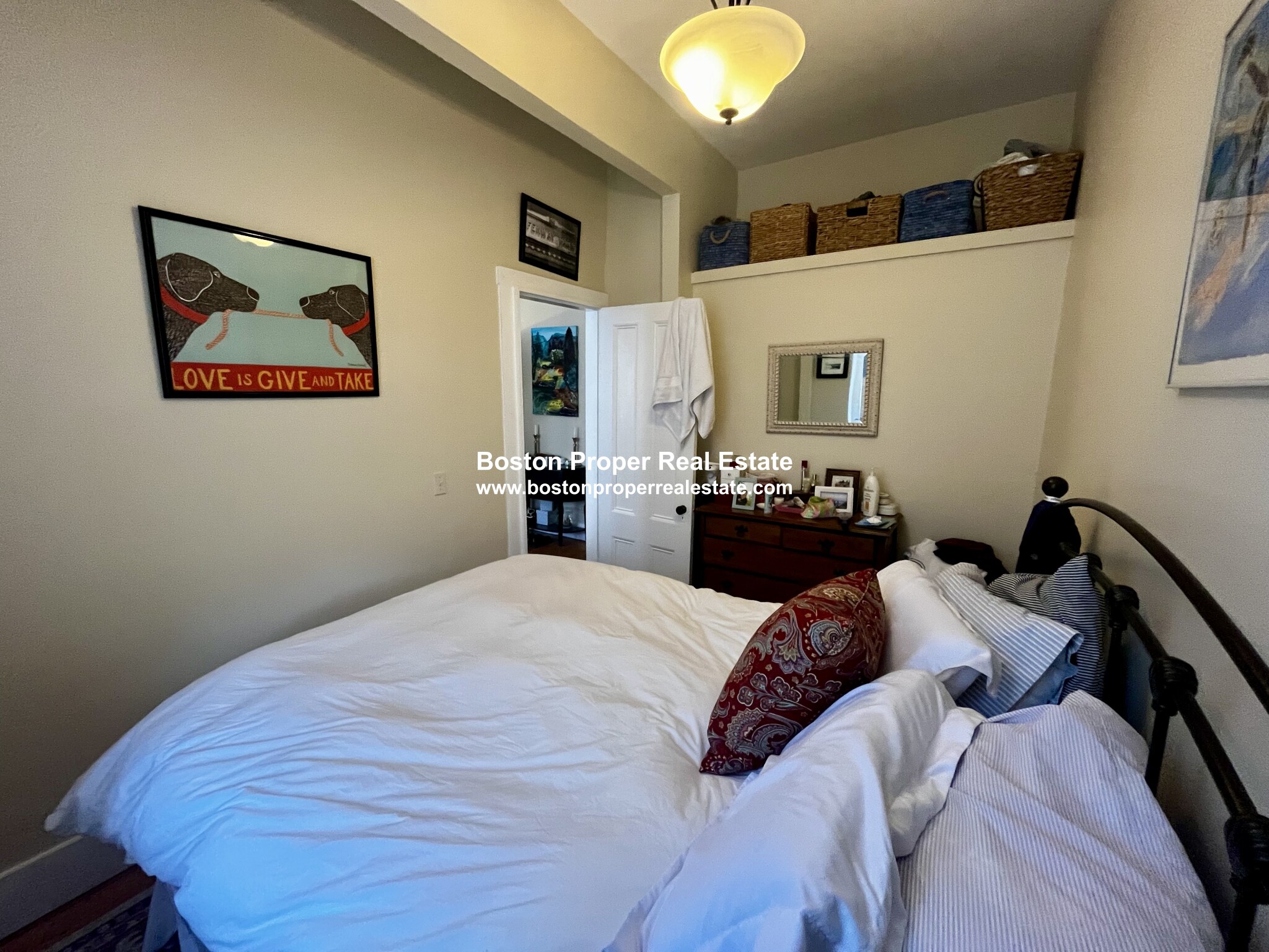 31 Gloucester St, Back Bay