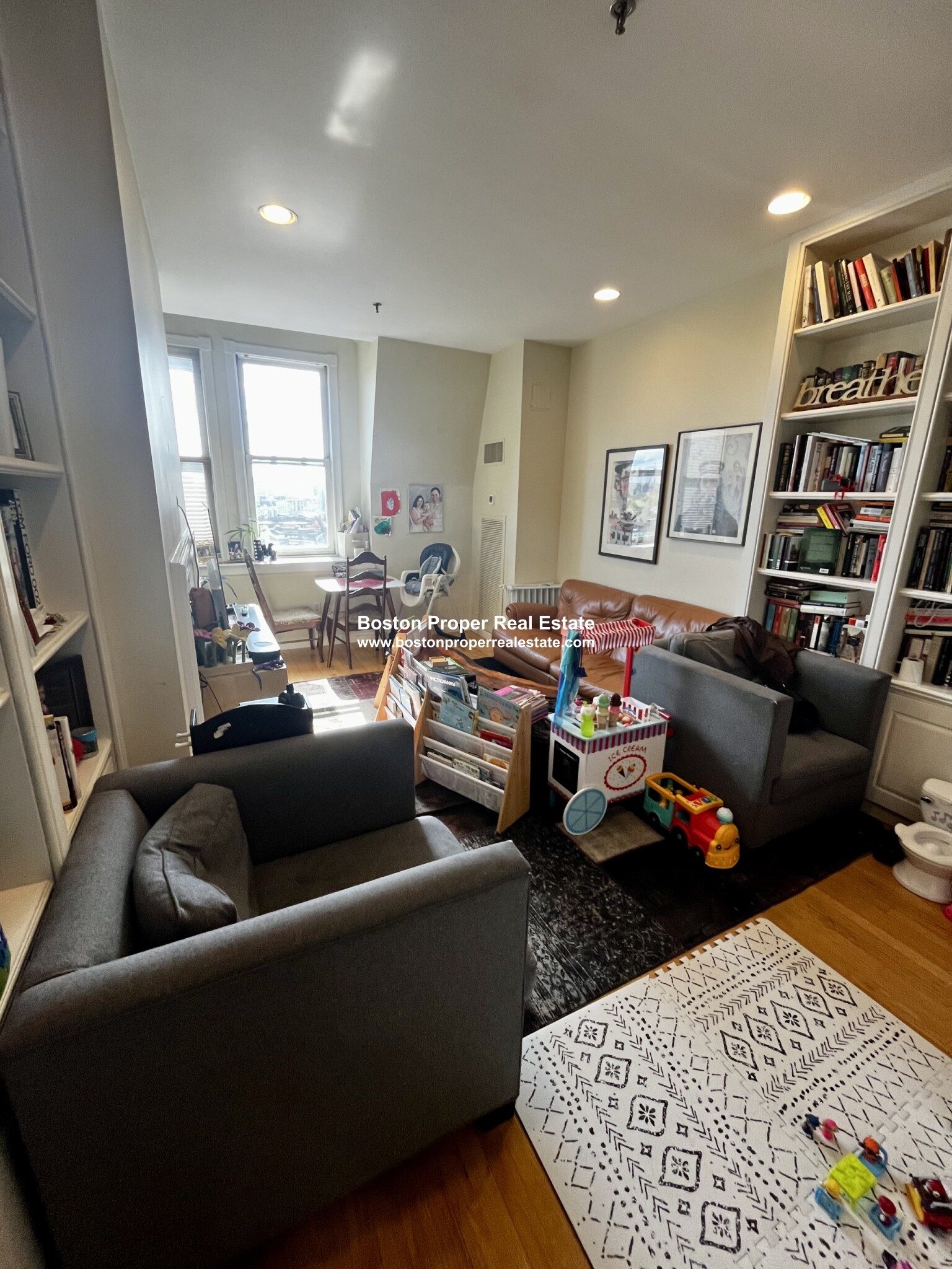 416 Marlborough St, Back Bay