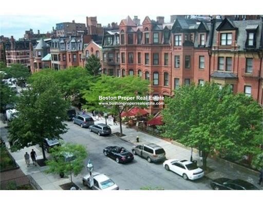 252 Newbury St, Back Bay