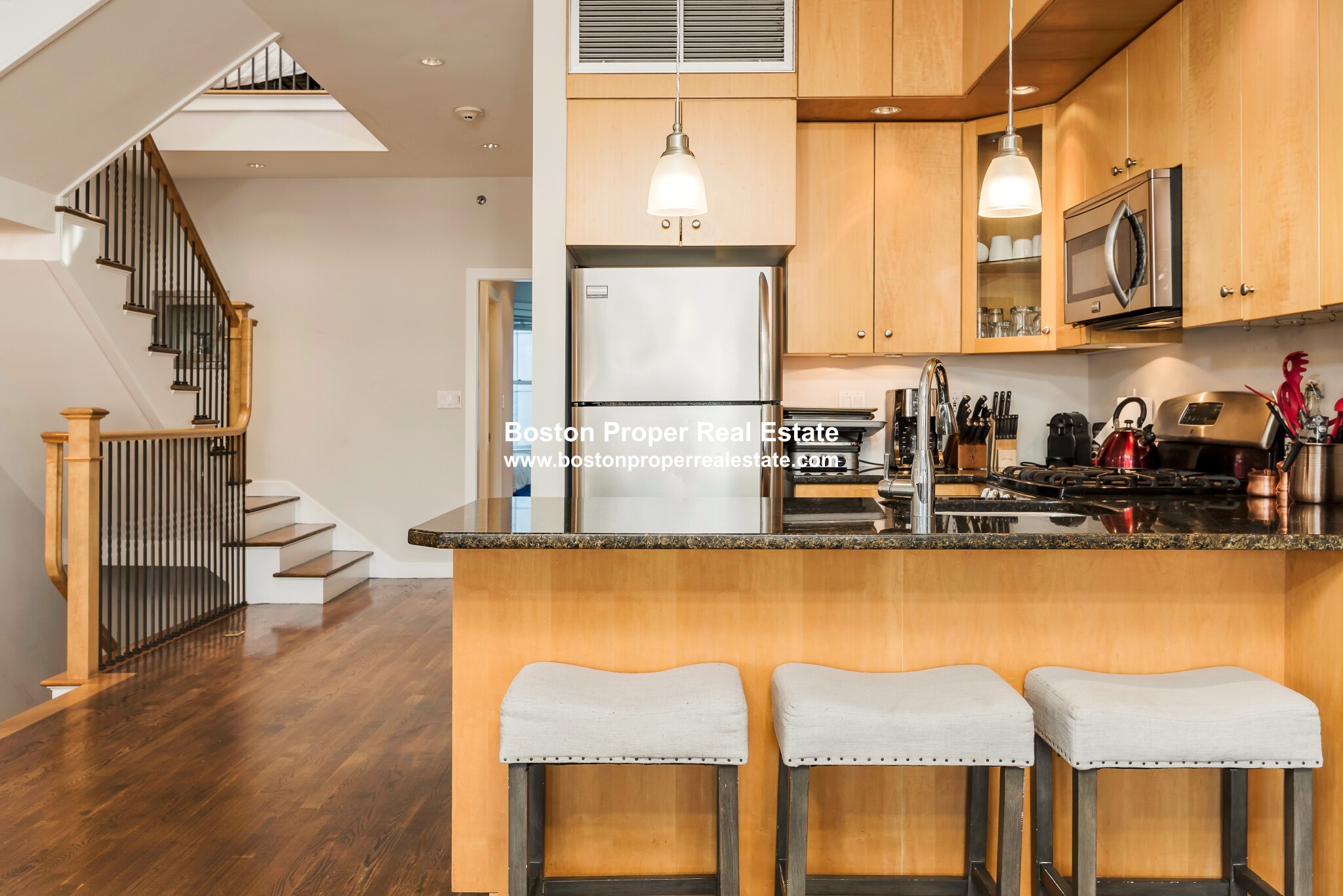 252 Newbury St, Back Bay