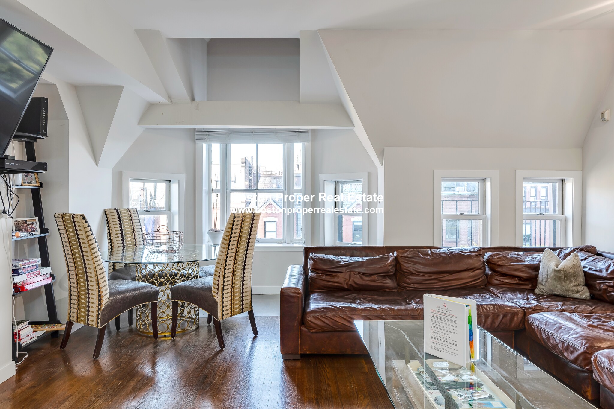 252 Newbury St, Back Bay
