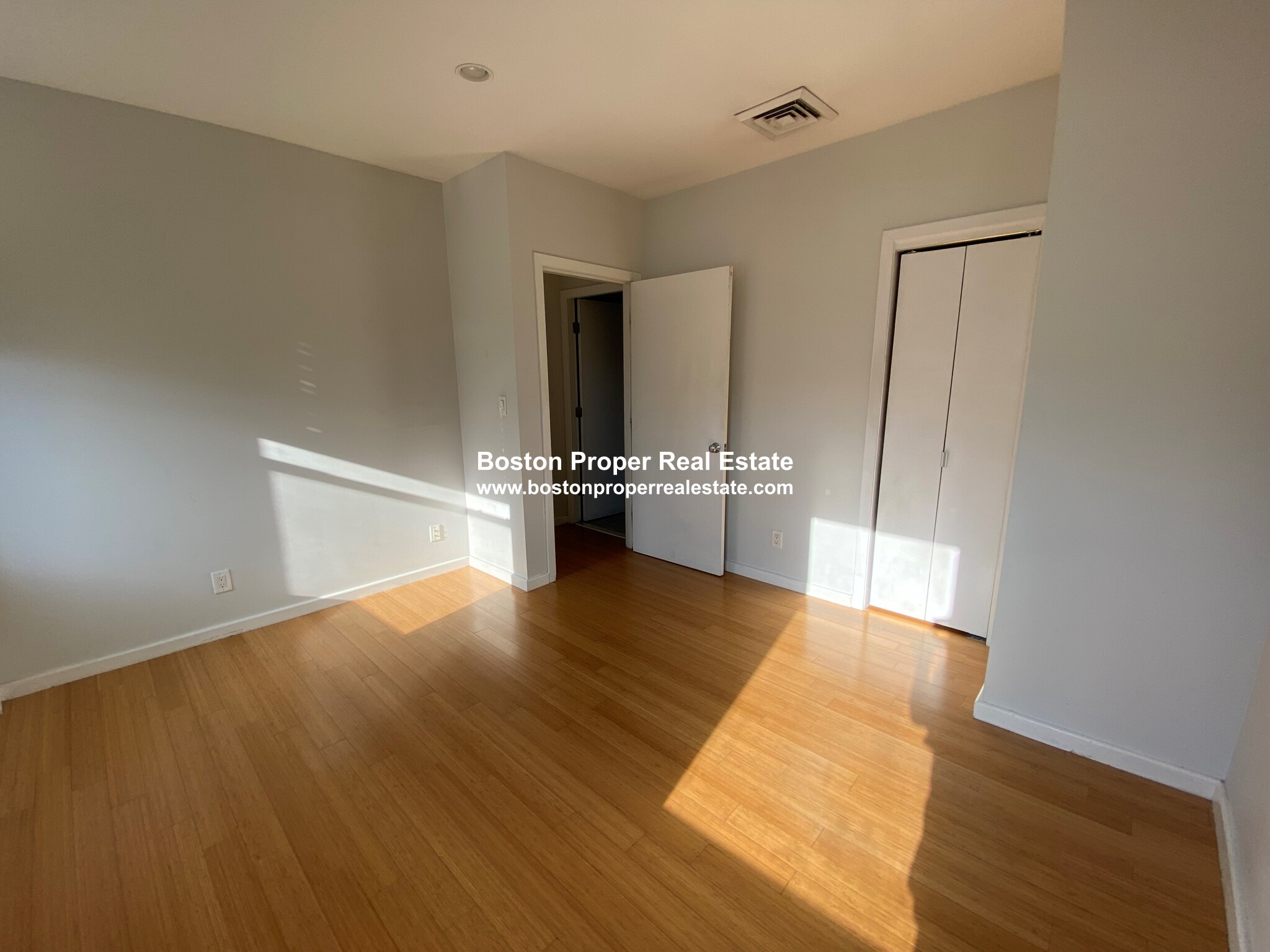 1661 Washington St, South End