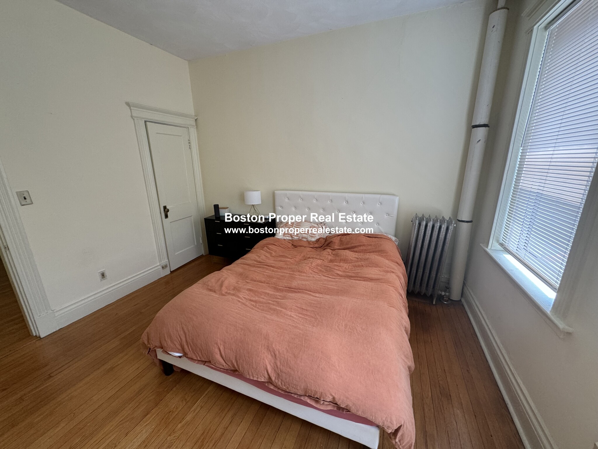 32 Queensberry St, Fenway