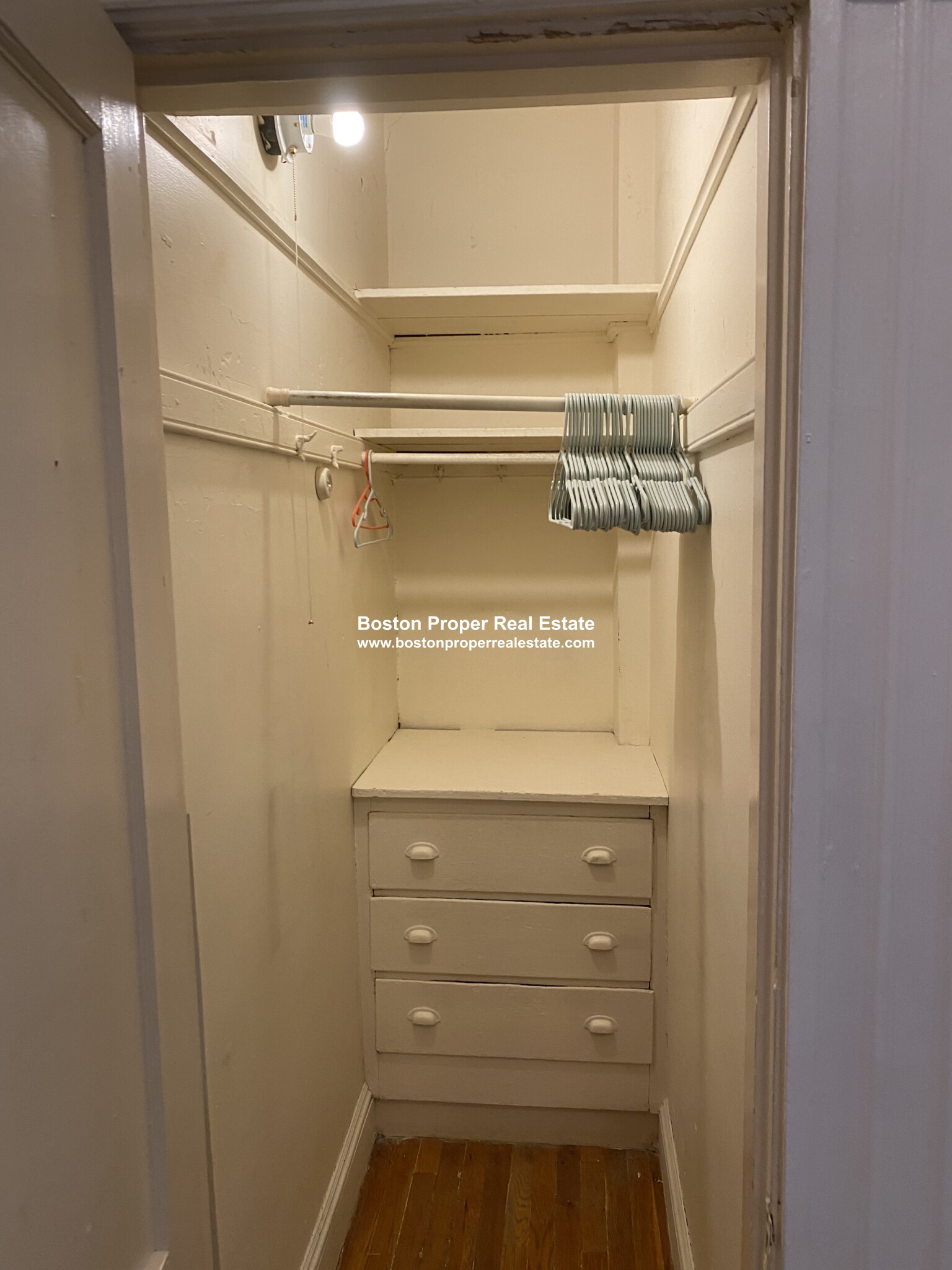 1840 Commonwealth Ave, Brighton