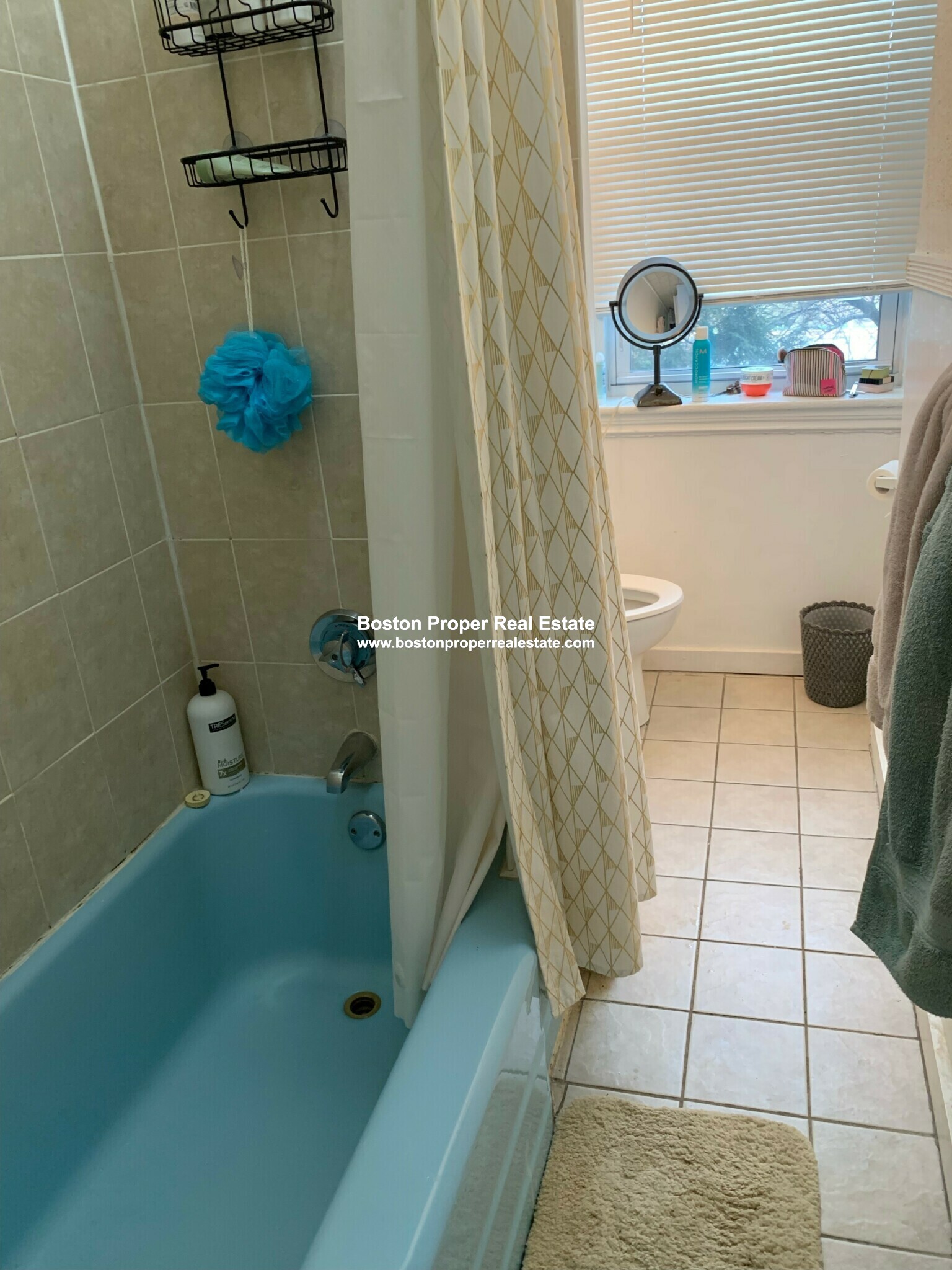 352 Riverway, Mission Hill