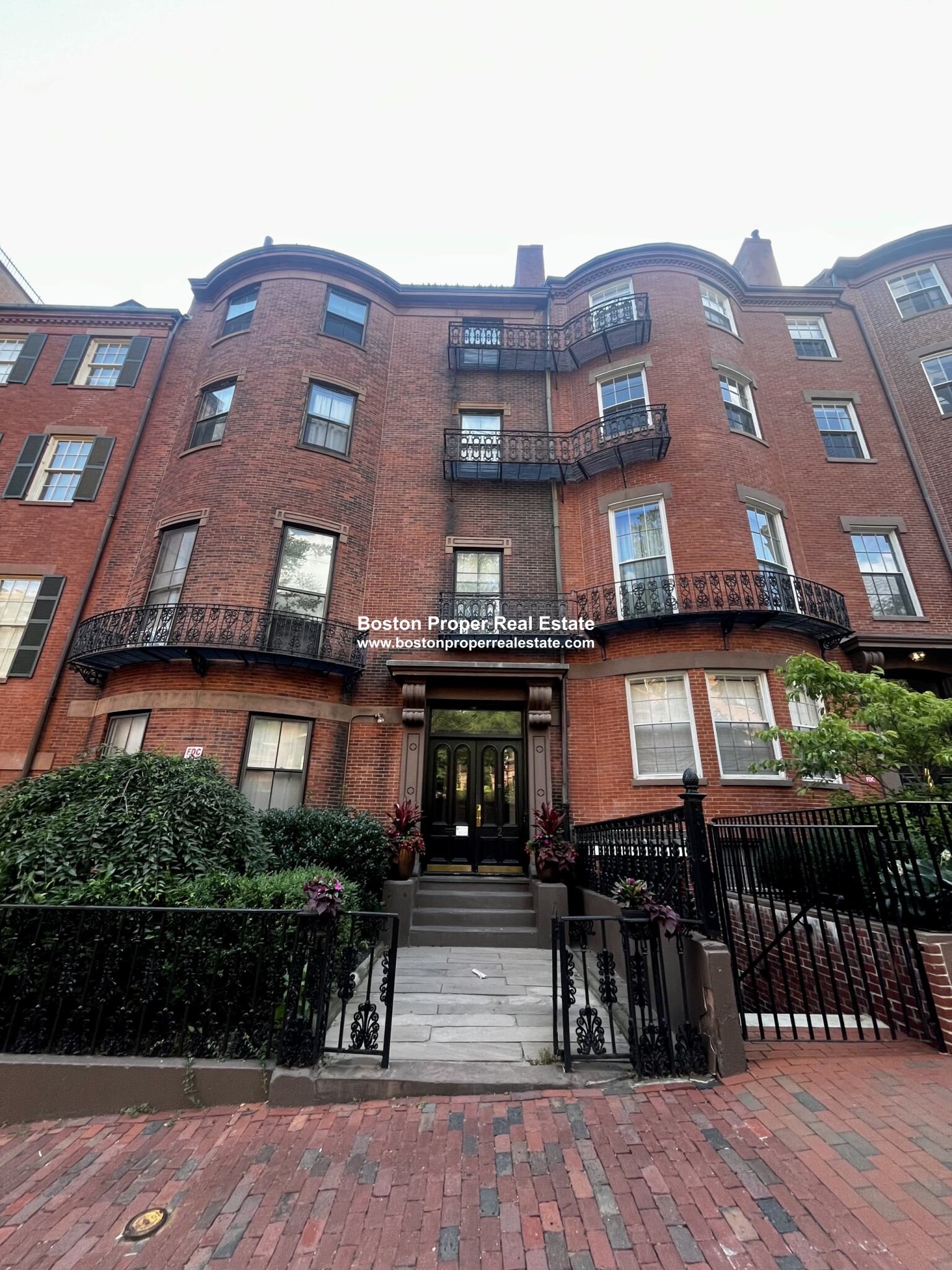 2 Joy St. - 3,200USD / month