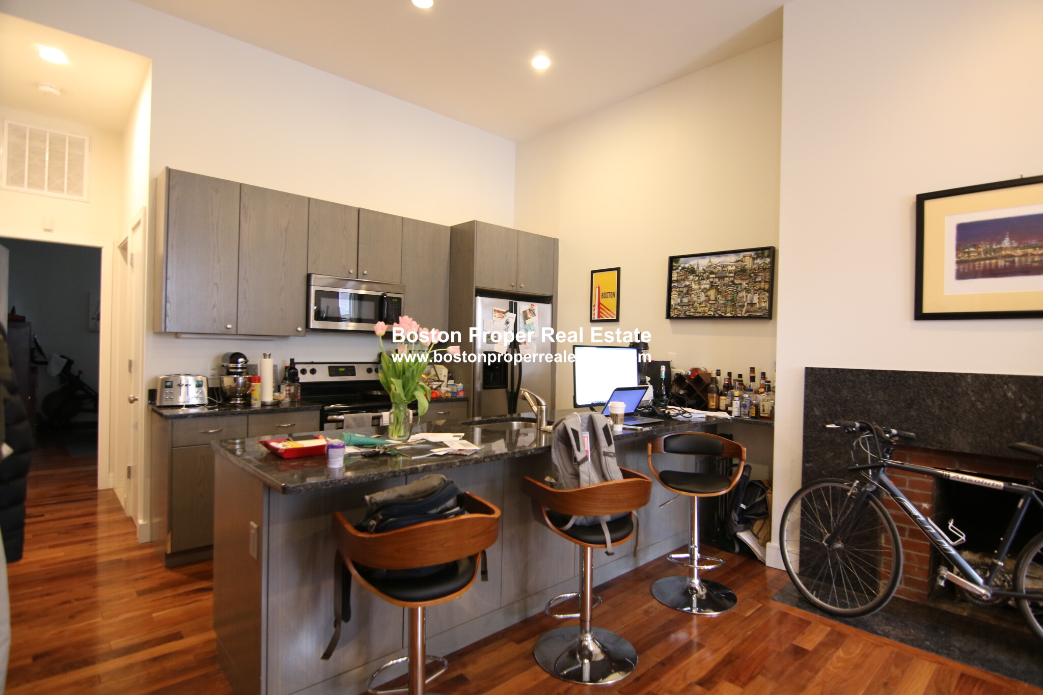 557 Columbus Ave, South End