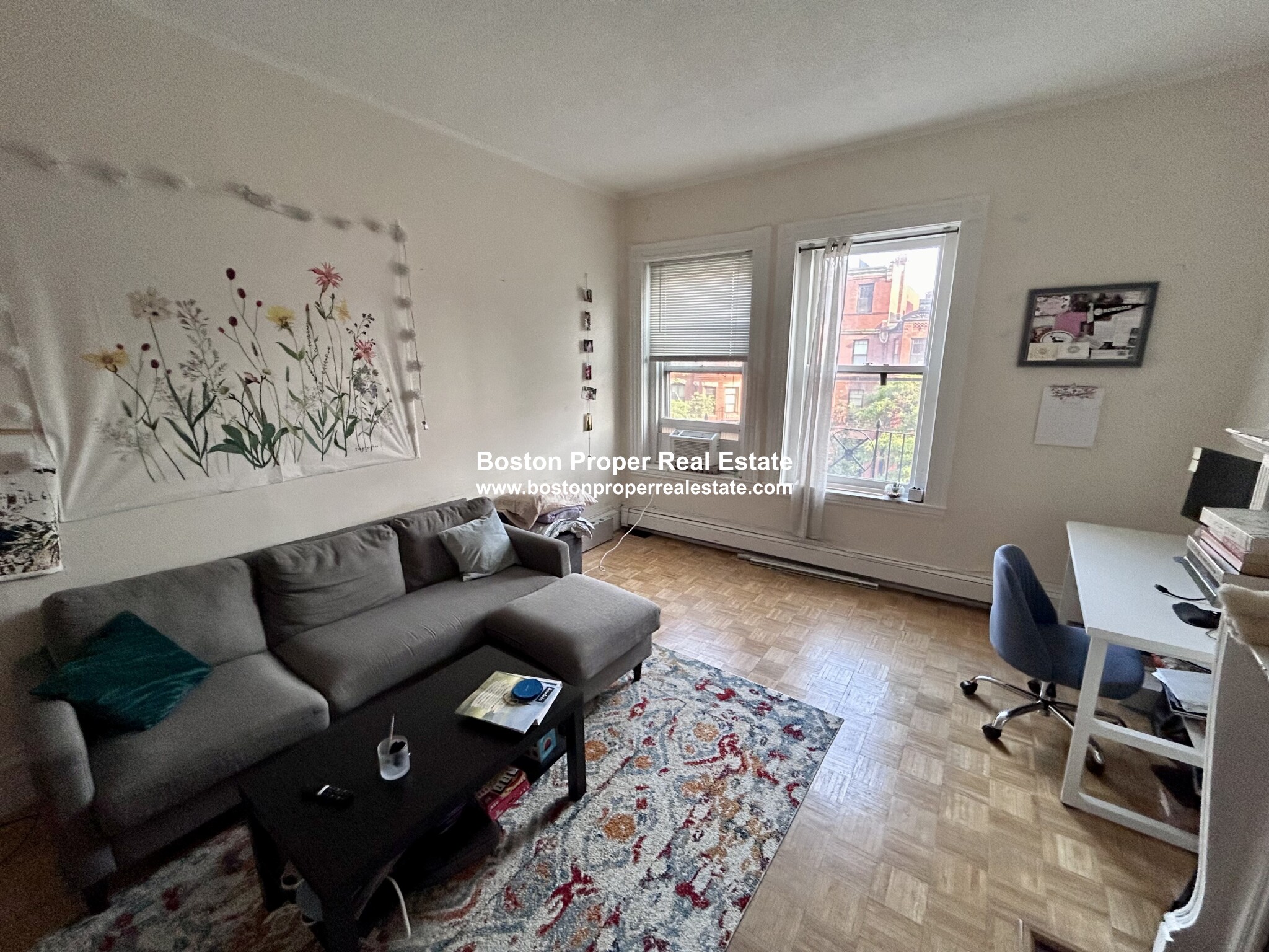 290 Newbury St, Back Bay