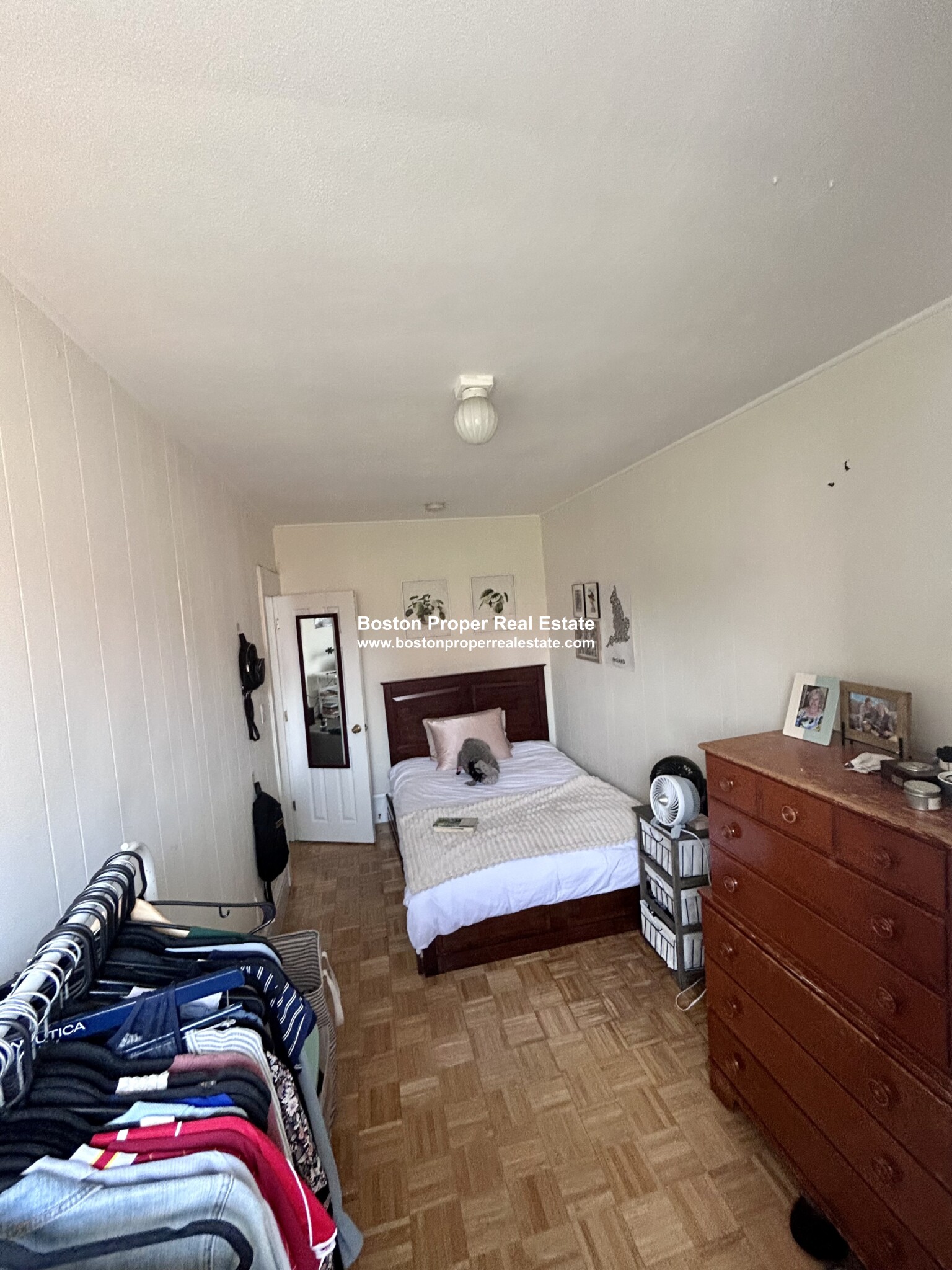 290 Newbury St, Back Bay