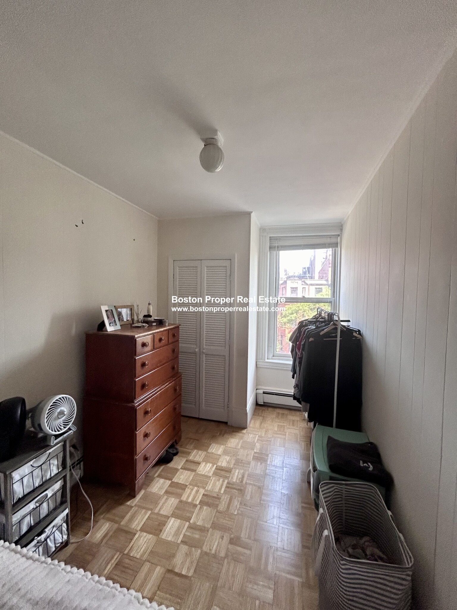 290 Newbury St, Back Bay