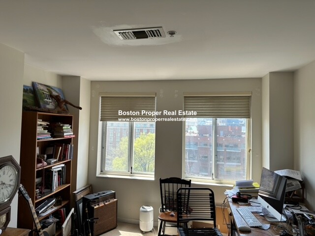 4 Canal Park, East Cambridge