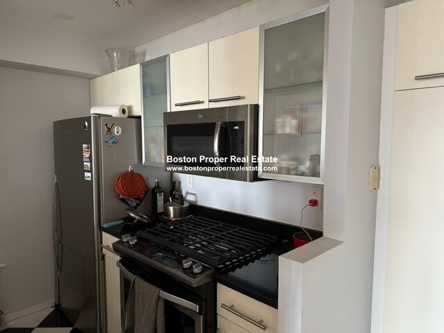 4 Canal Park, East Cambridge