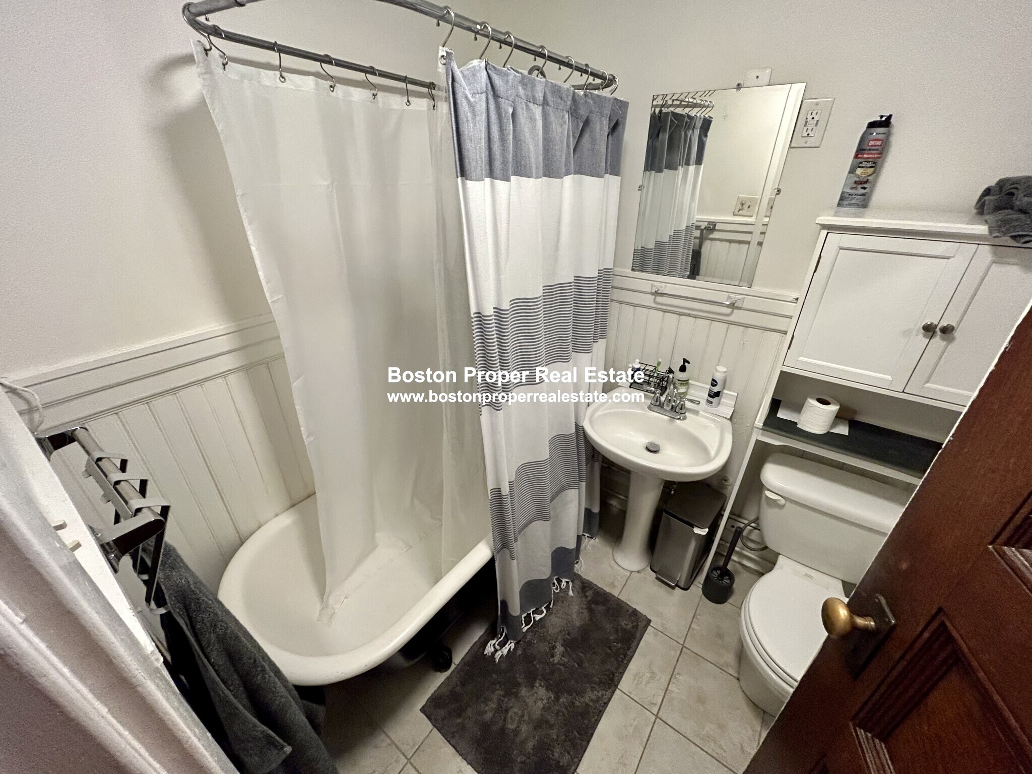 1137 Massachusetts Ave, Harvard Square