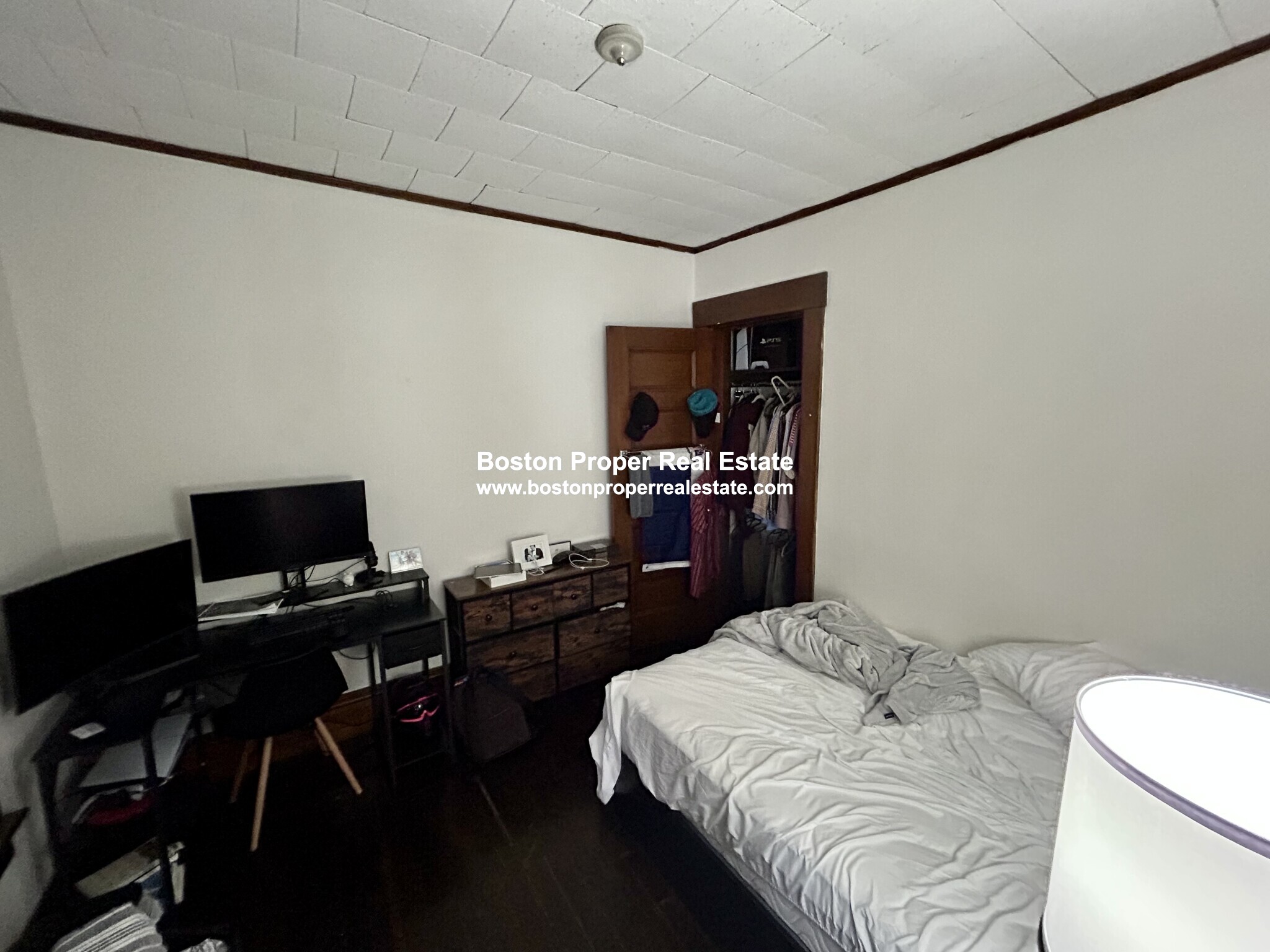 1137 Massachusetts Ave, Harvard Square