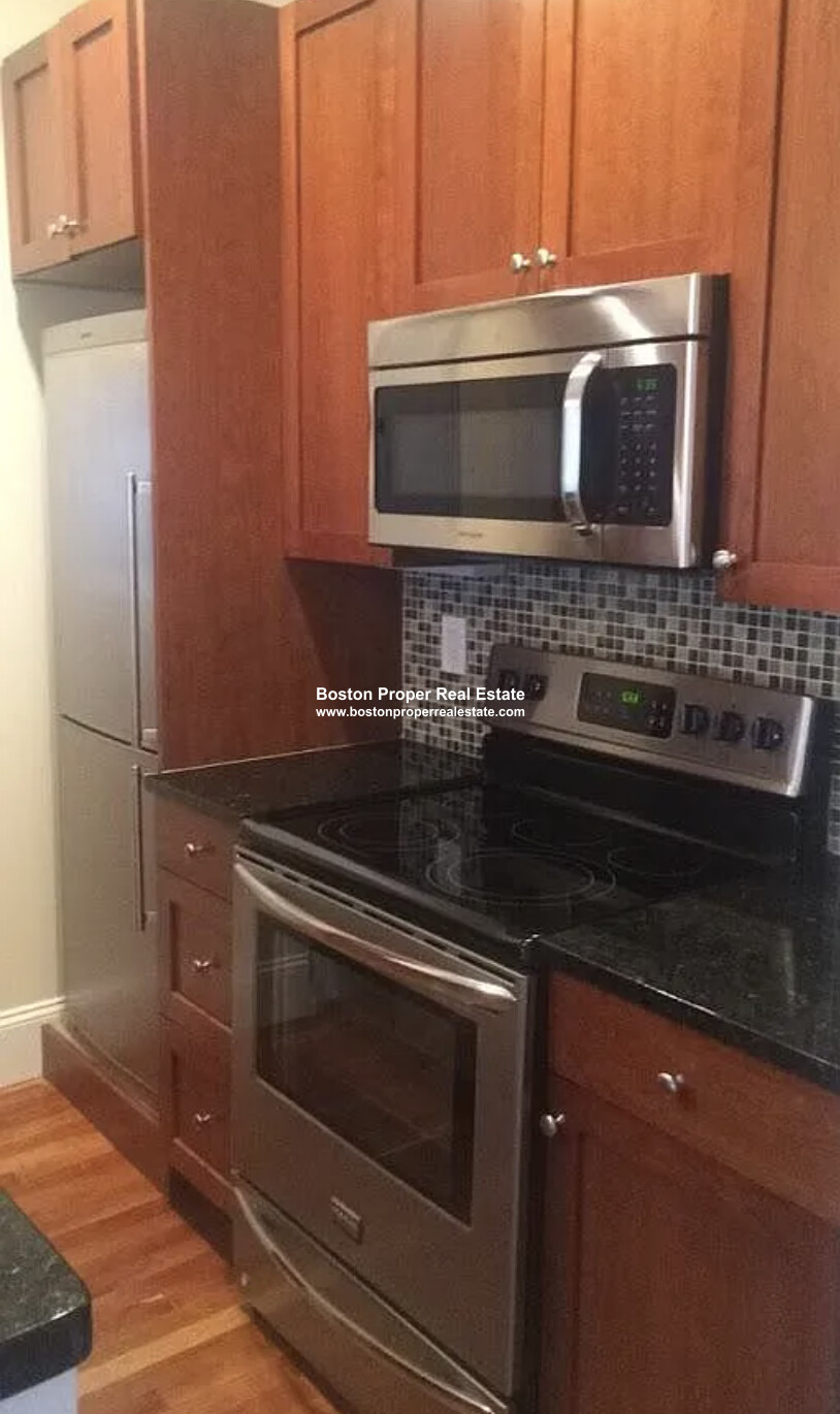 16 Temple St, Beacon Hill